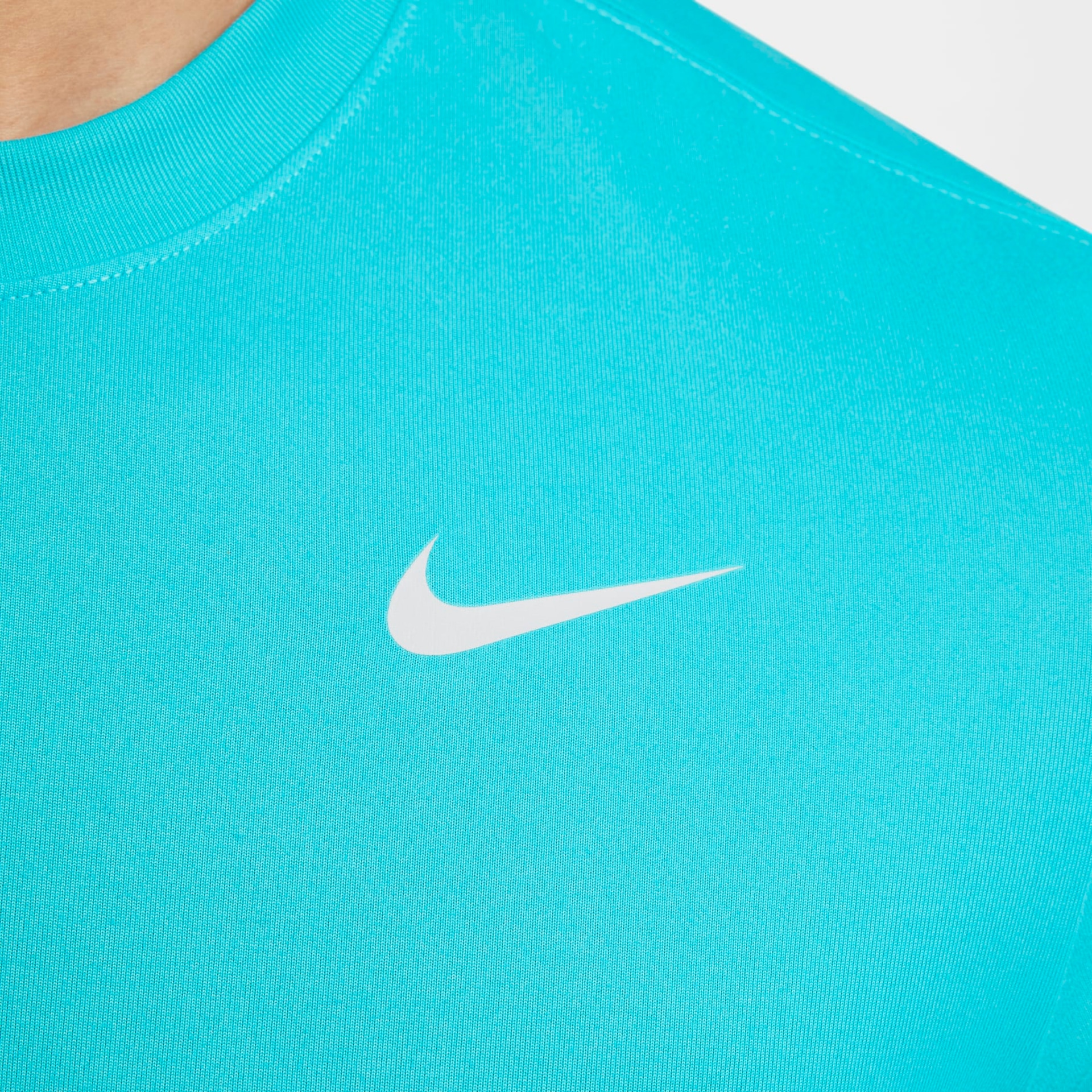 Camiseta Nike Dri-FIT Legend Masculina - Foto 4