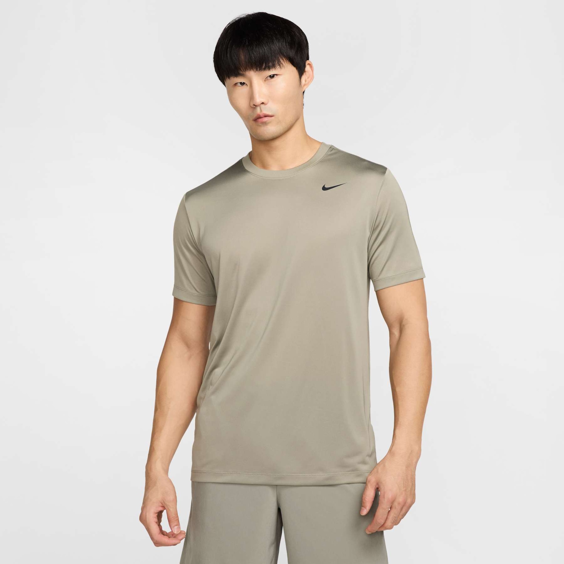 Camiseta Nike Dri-FIT Legend Masculina - Foto 1