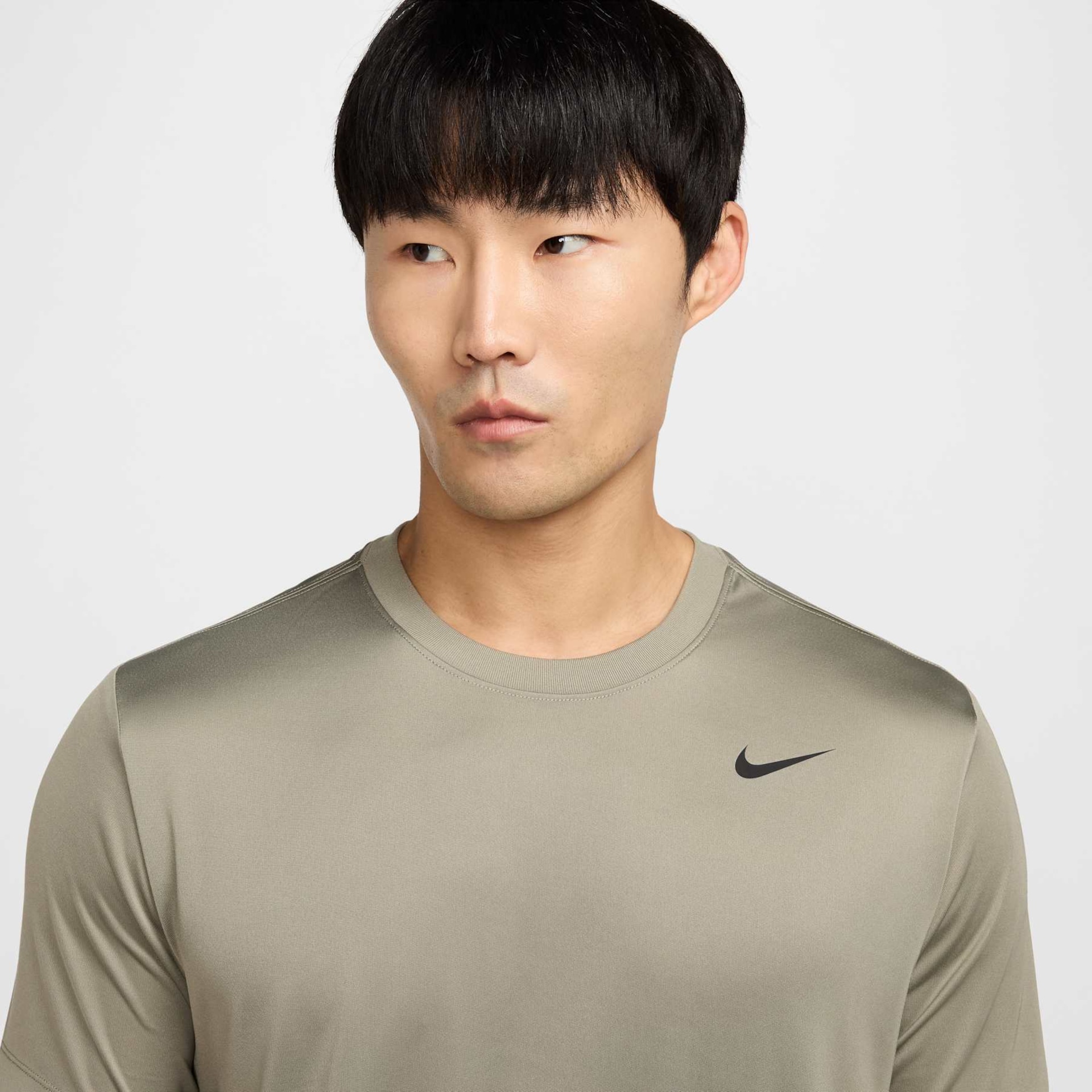 Camiseta Nike Dri-FIT Legend Masculina - Foto 3