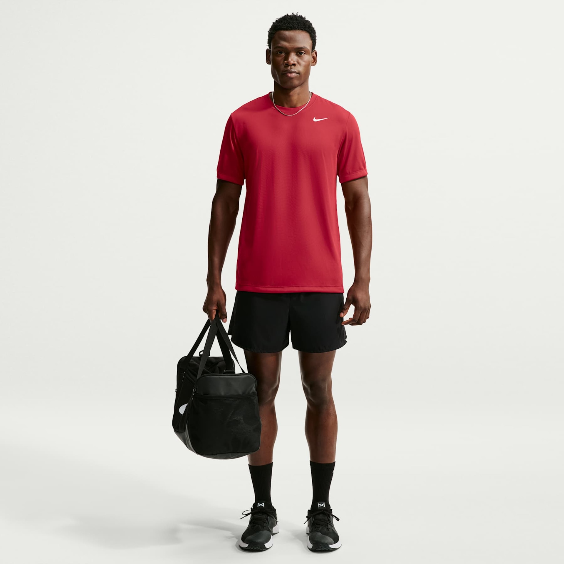 Camiseta Nike Dri-FIT Legend Masculina - Foto 4