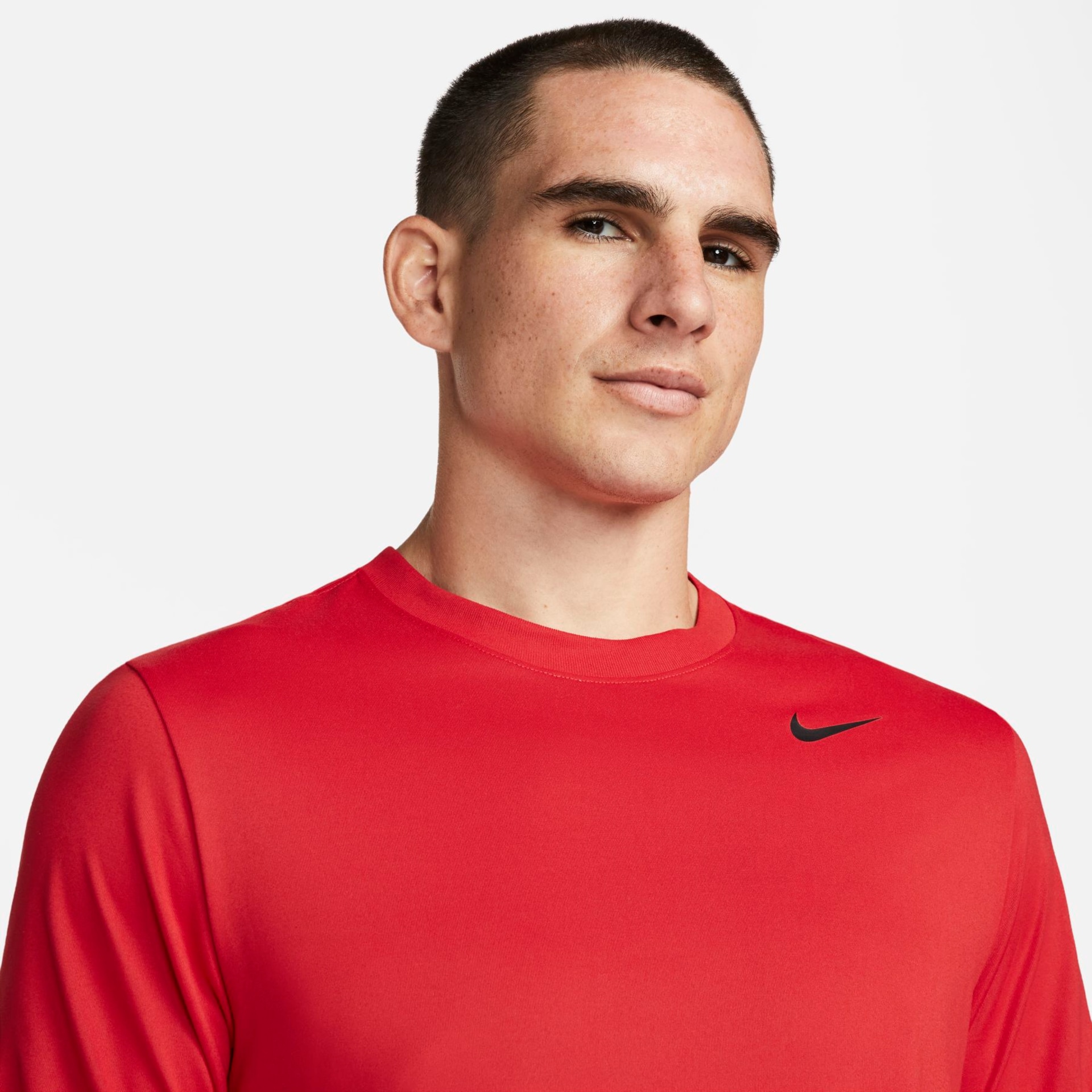 Camiseta Nike Dri-FIT Legend Masculina - Foto 4