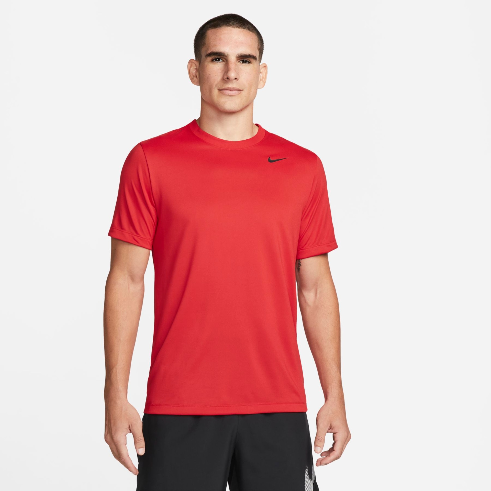 Camiseta Nike Dri-FIT Legend Masculina - Foto 1