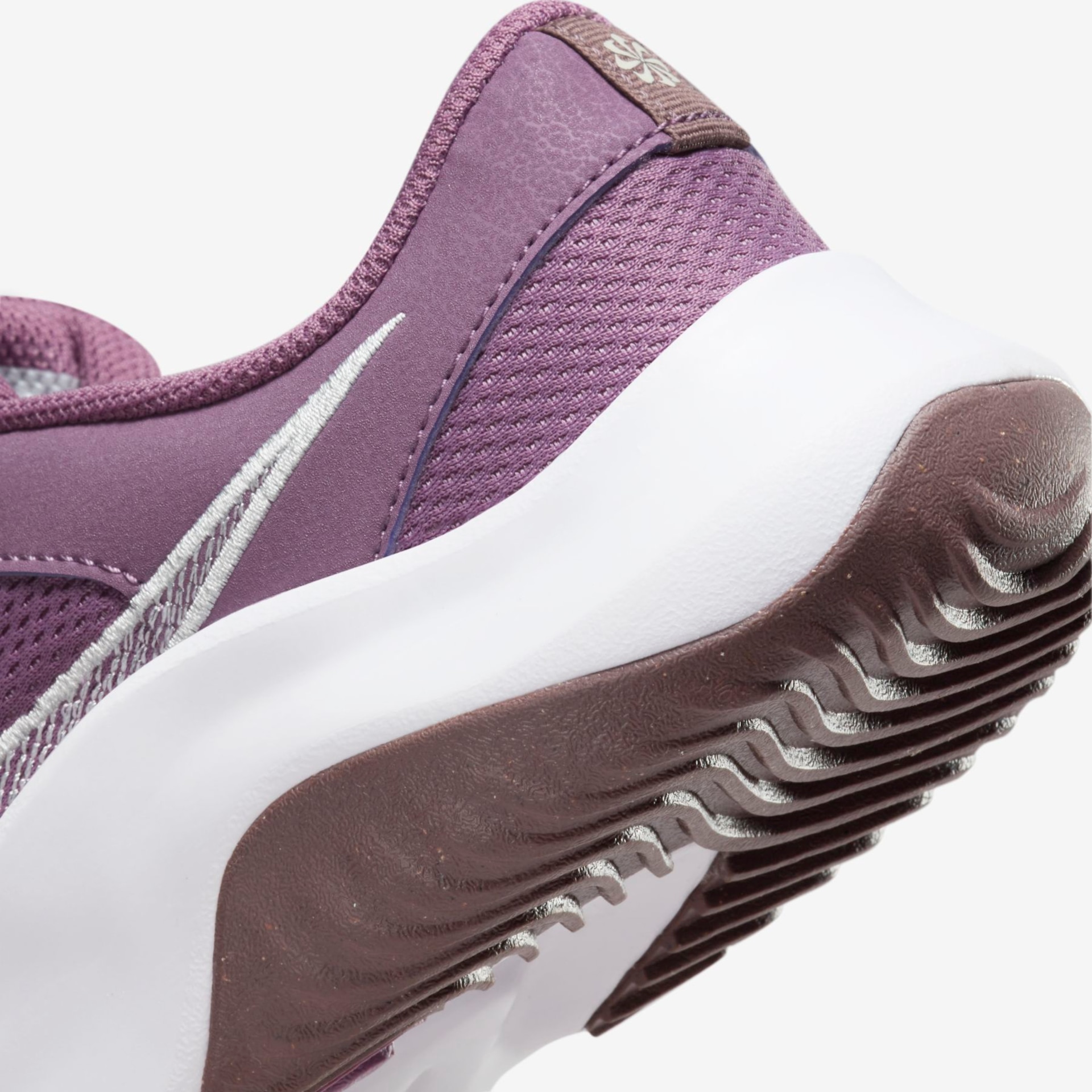 Tênis Nike Legend Essential 3 Next Nature Feminino - Foto 8