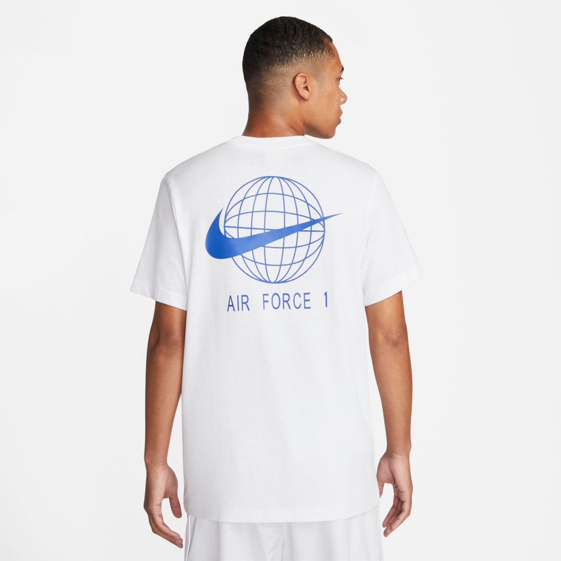 Camiseta Nike Sportswear Masculina - Foto 2