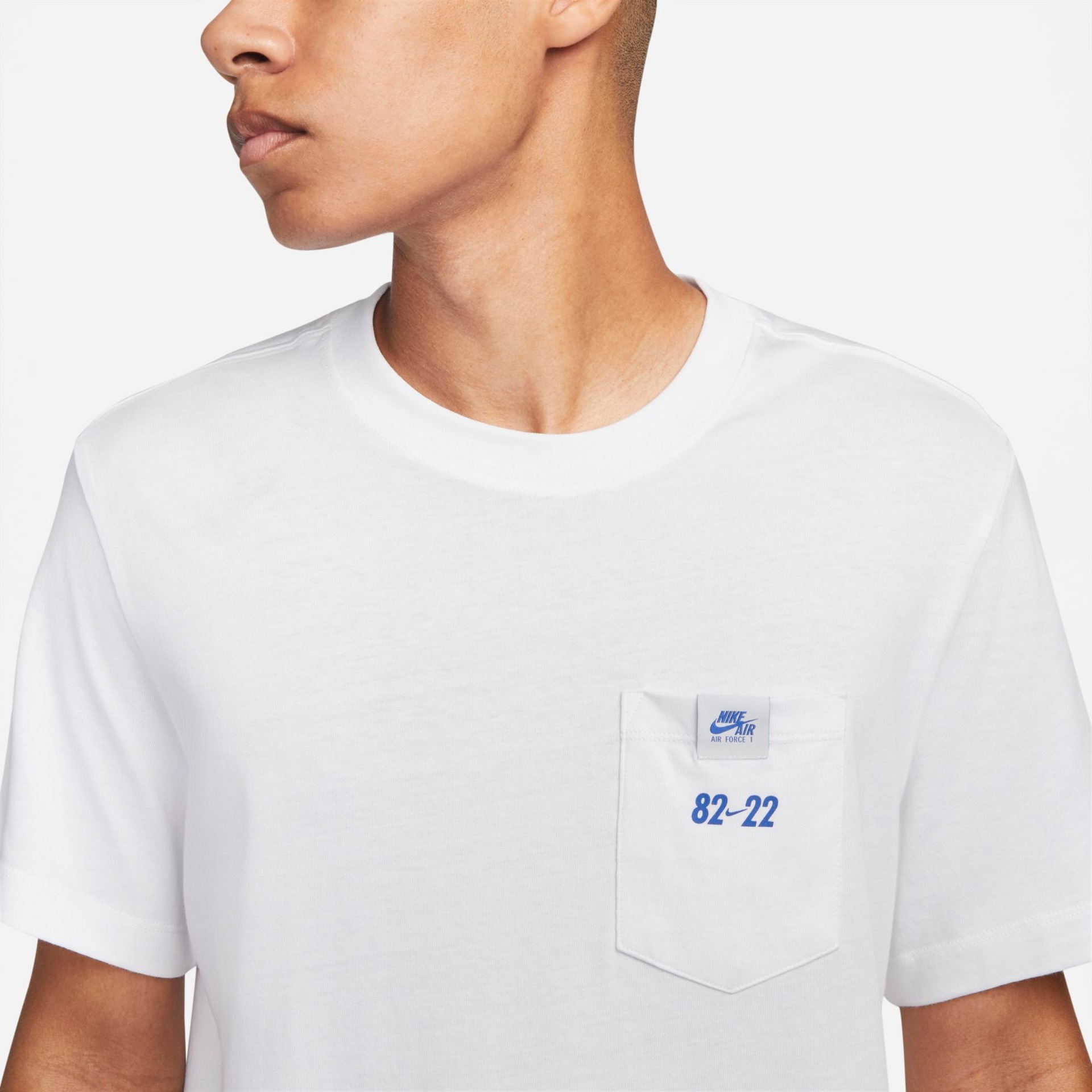 Camiseta Nike Sportswear Masculina - Foto 3