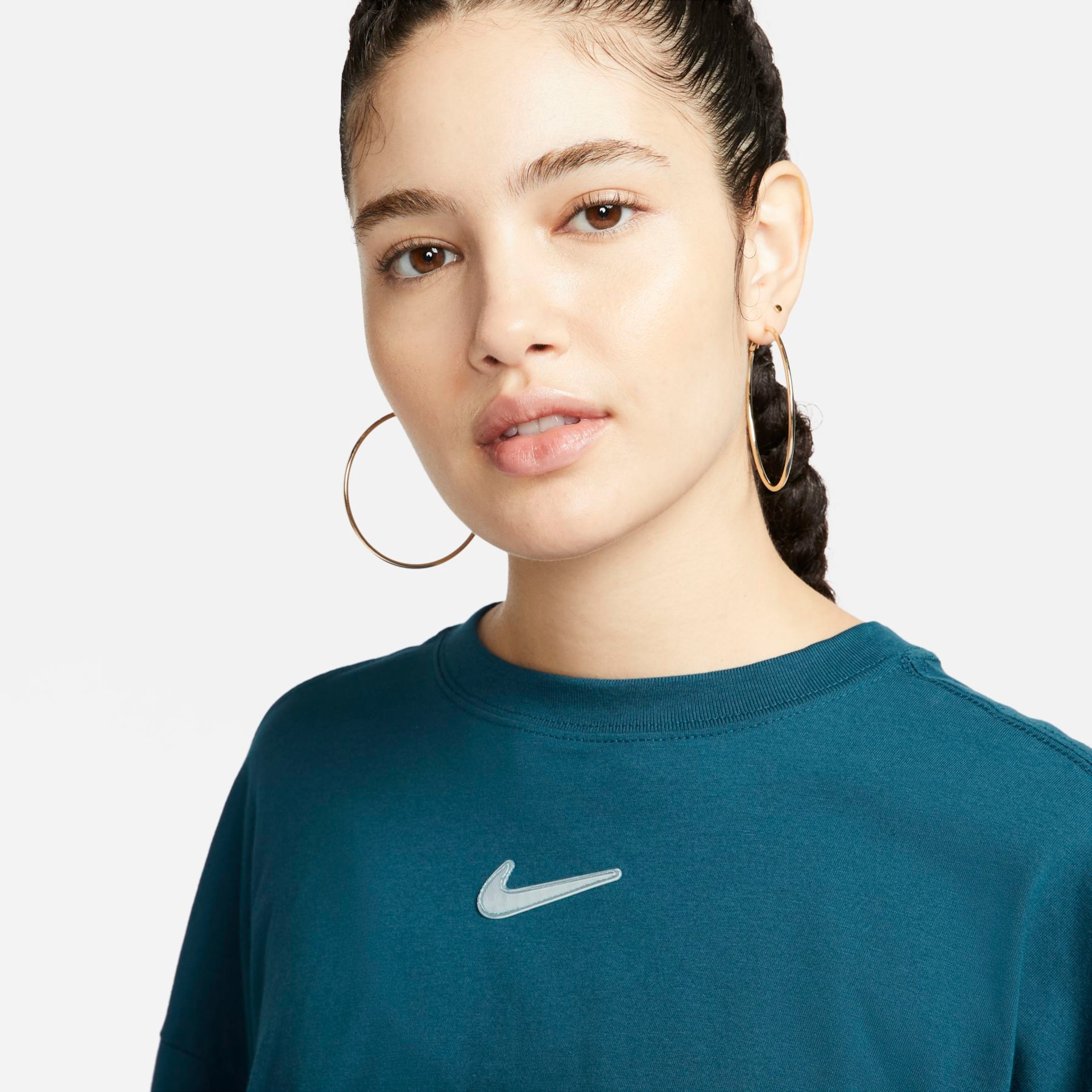 Camiseta Nike Sportswear Swoosh Feminina - Foto 3