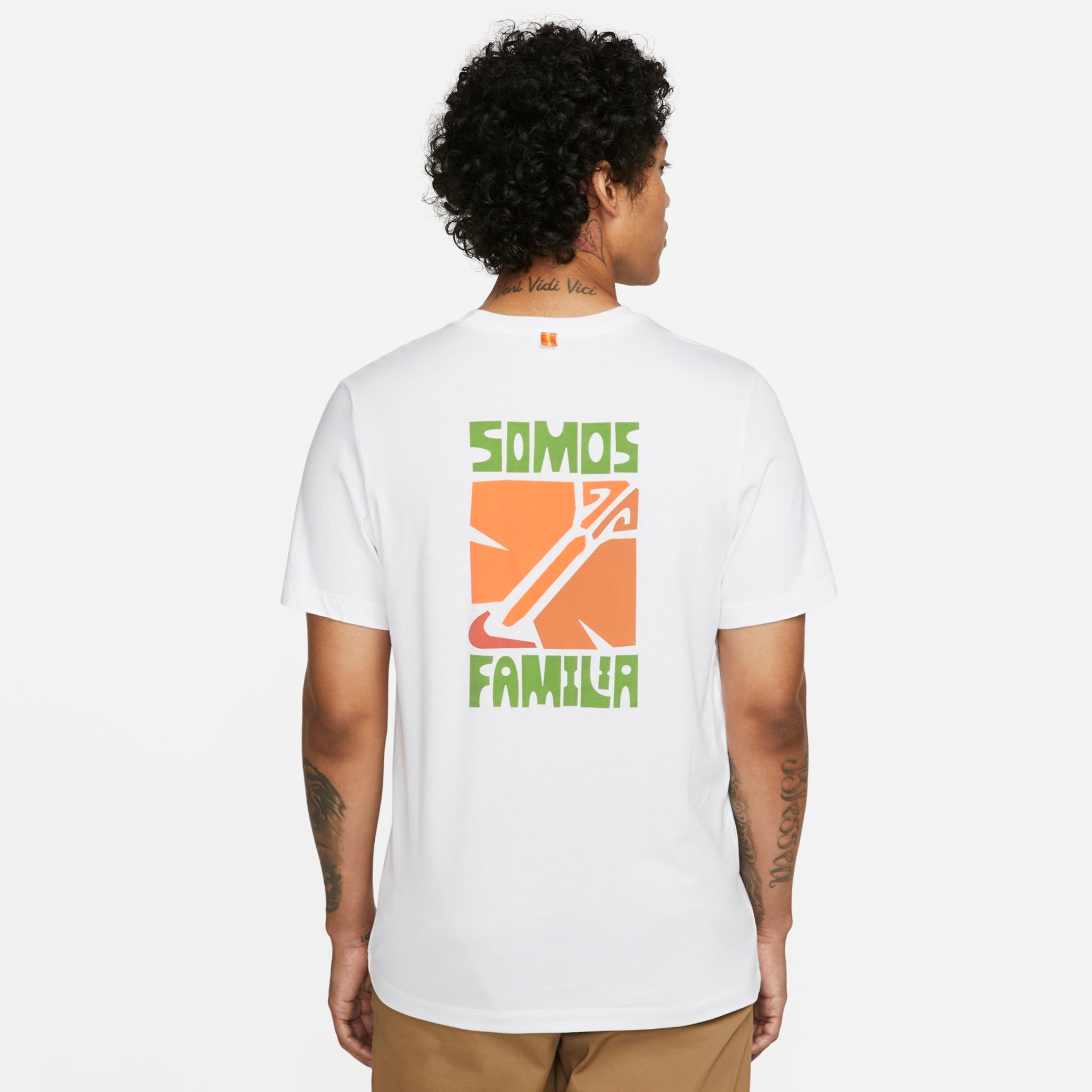 Camiseta Nike Sportswear Masculina - Foto 2