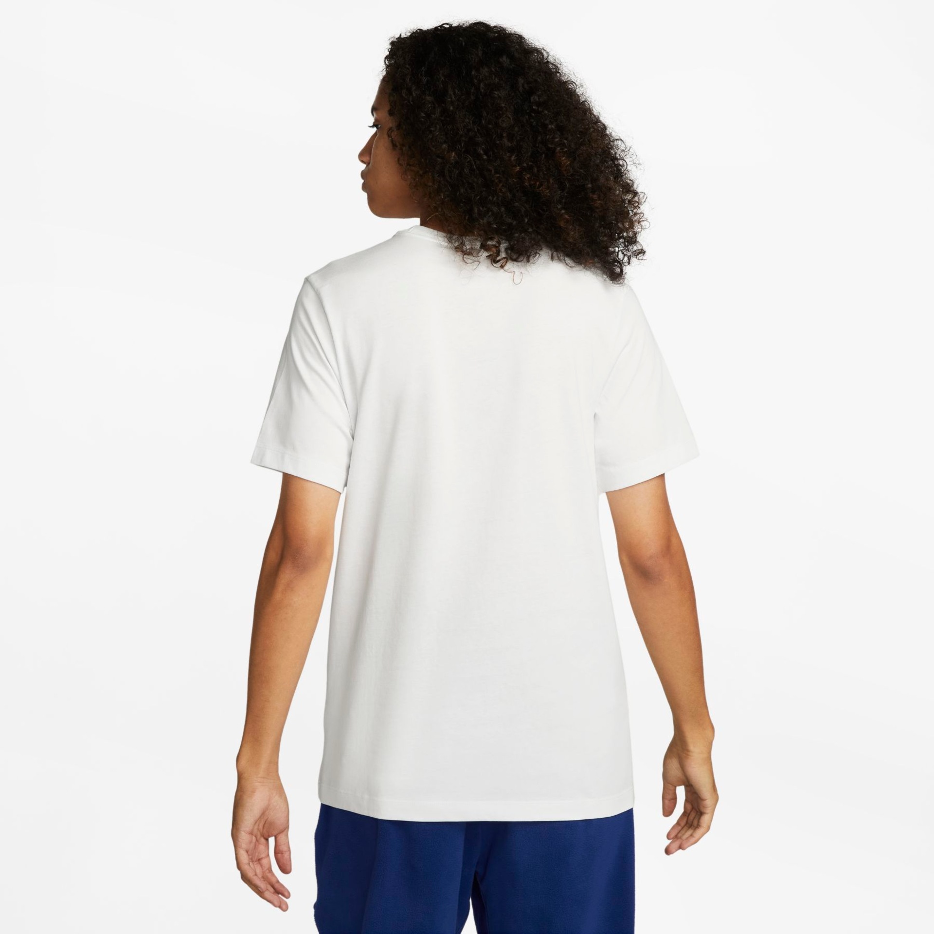 Camiseta Nike Sportswear Masculina - Foto 2