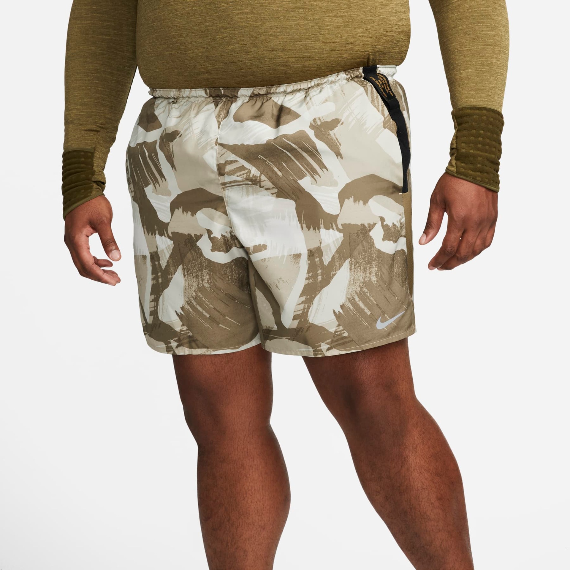 Shorts Nike Challenger Masculino - Foto 11