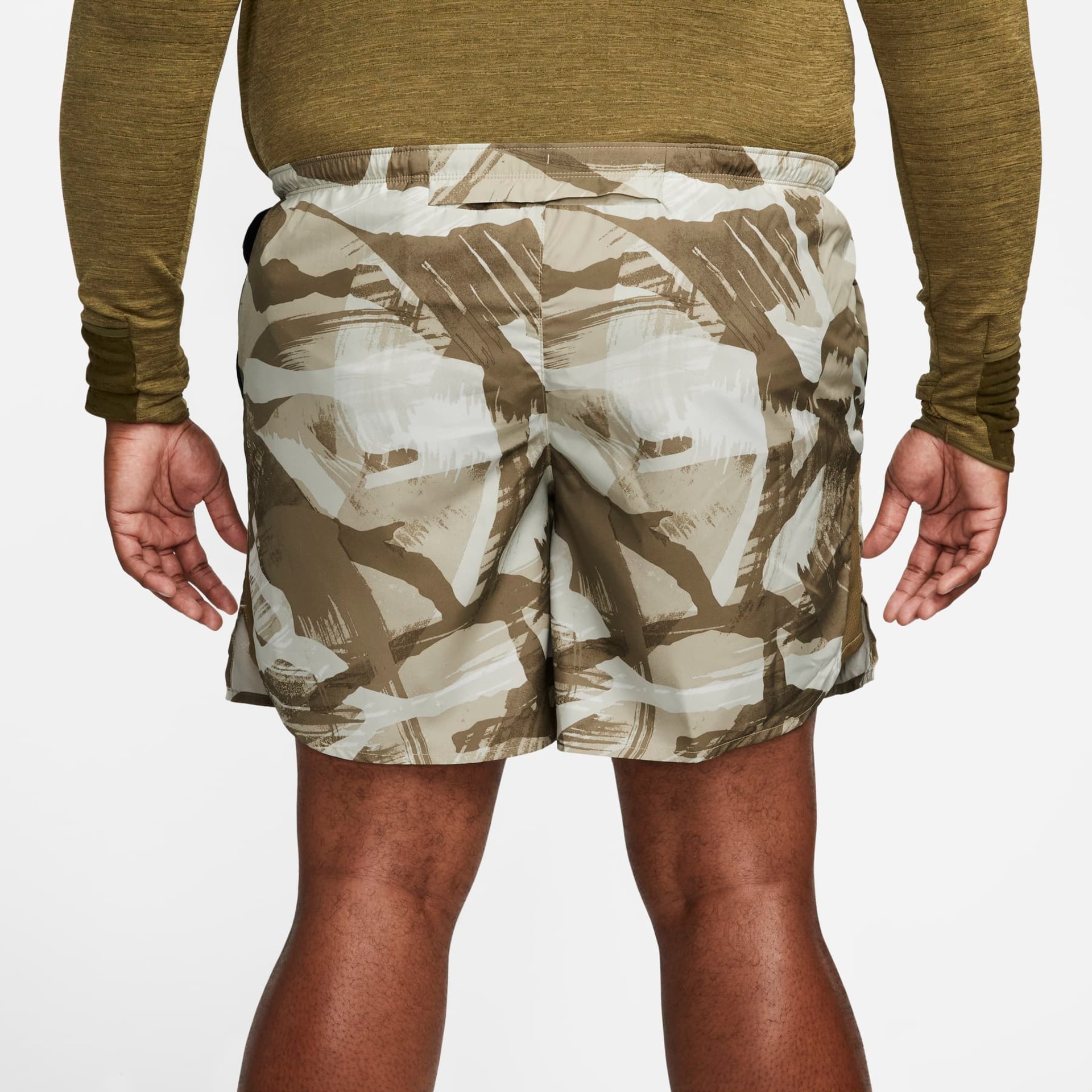 Shorts Nike Challenger Masculino - Foto 12