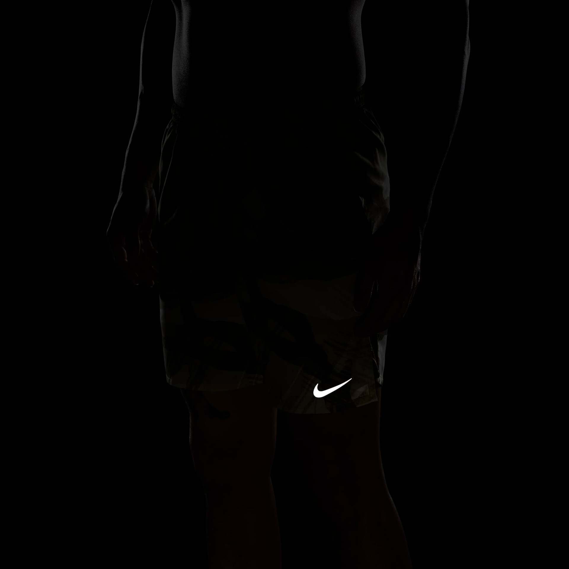 Shorts Nike Challenger Masculino - Foto 9