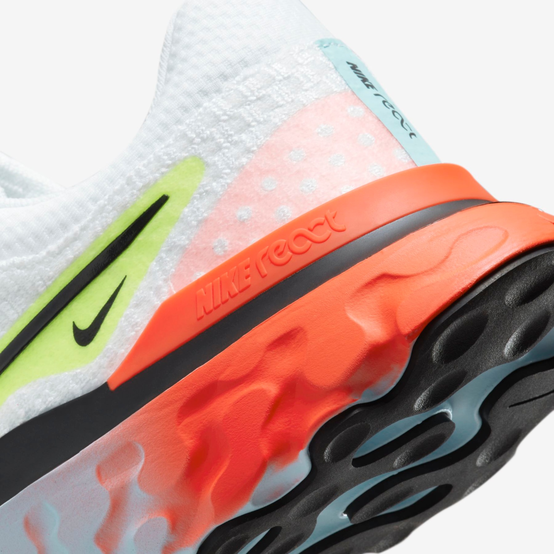 Tênis Nike React Infinity Run Flyknit 3 Feminino - Foto 8