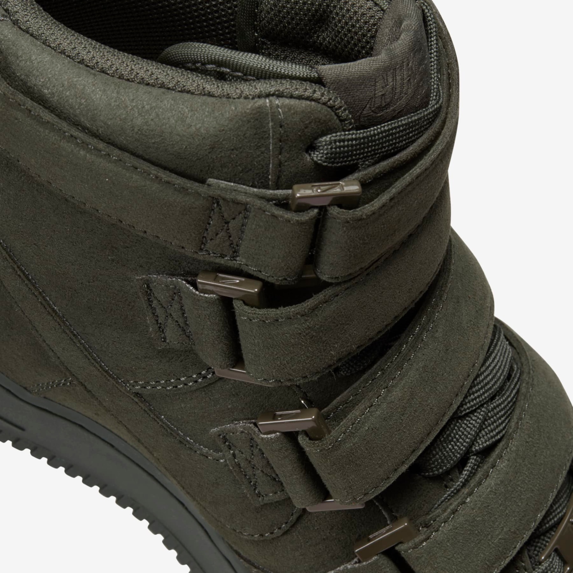 Tênis Nike Air Force 1 x Billie - Foto 10