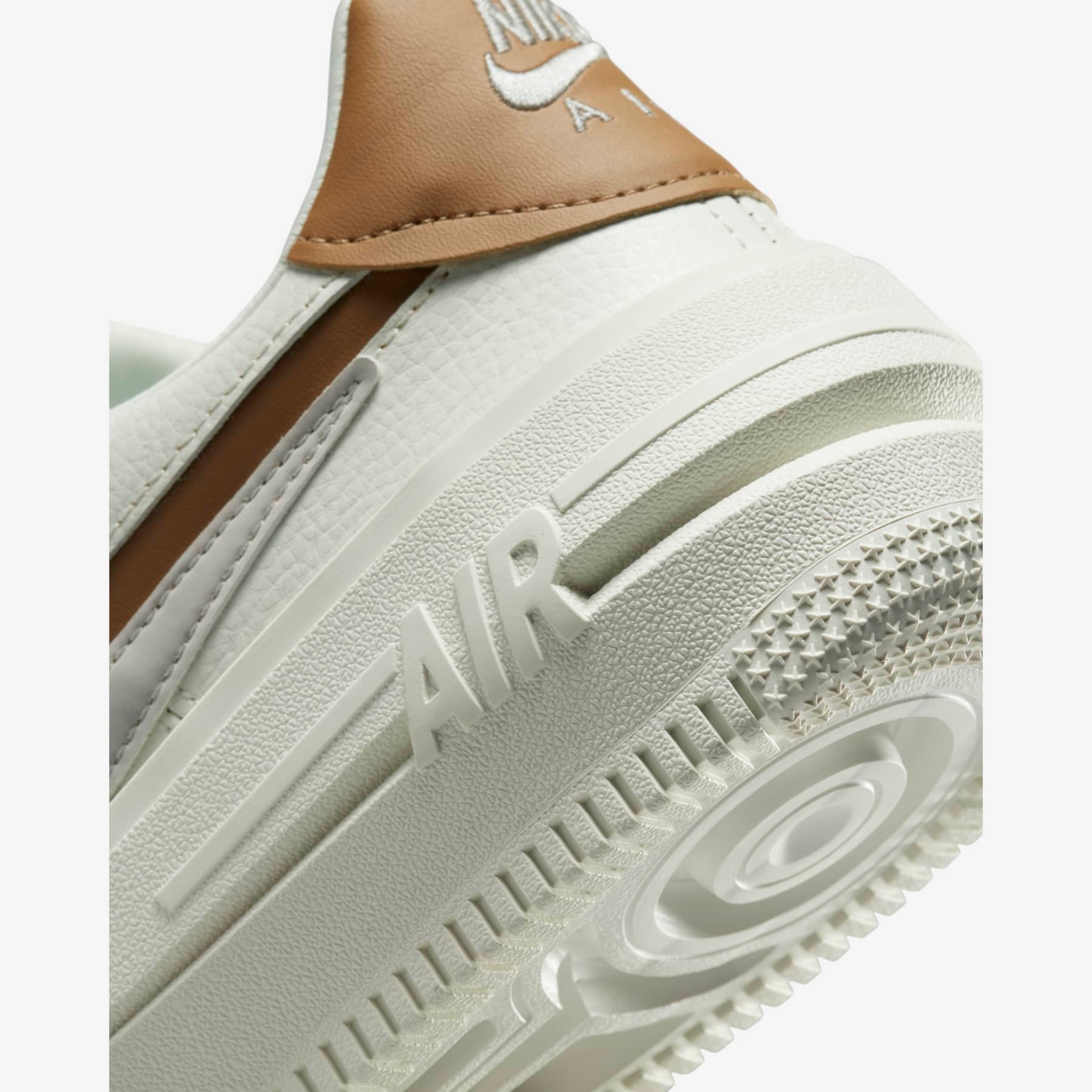 Tênis Nike Air Force 1 PLT.AF.ORM Feminino - Foto 9