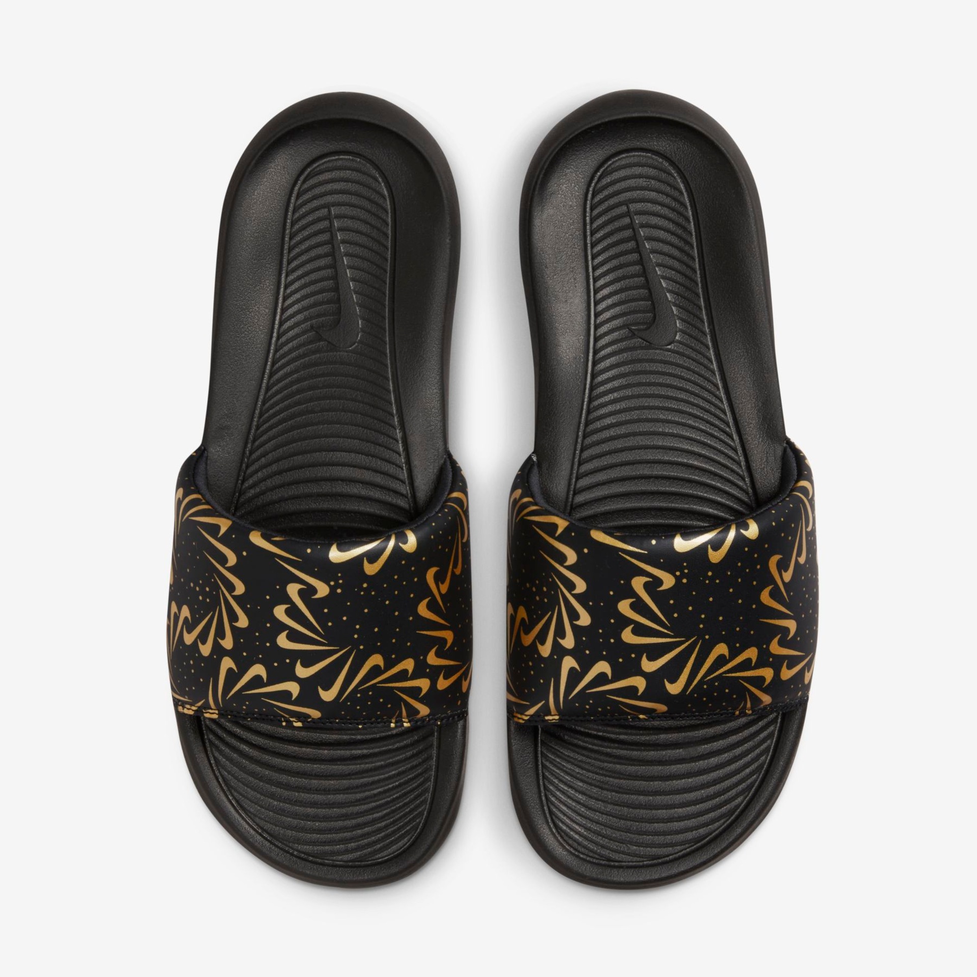 Chinelo Nike Victori One Feminino - Foto 5