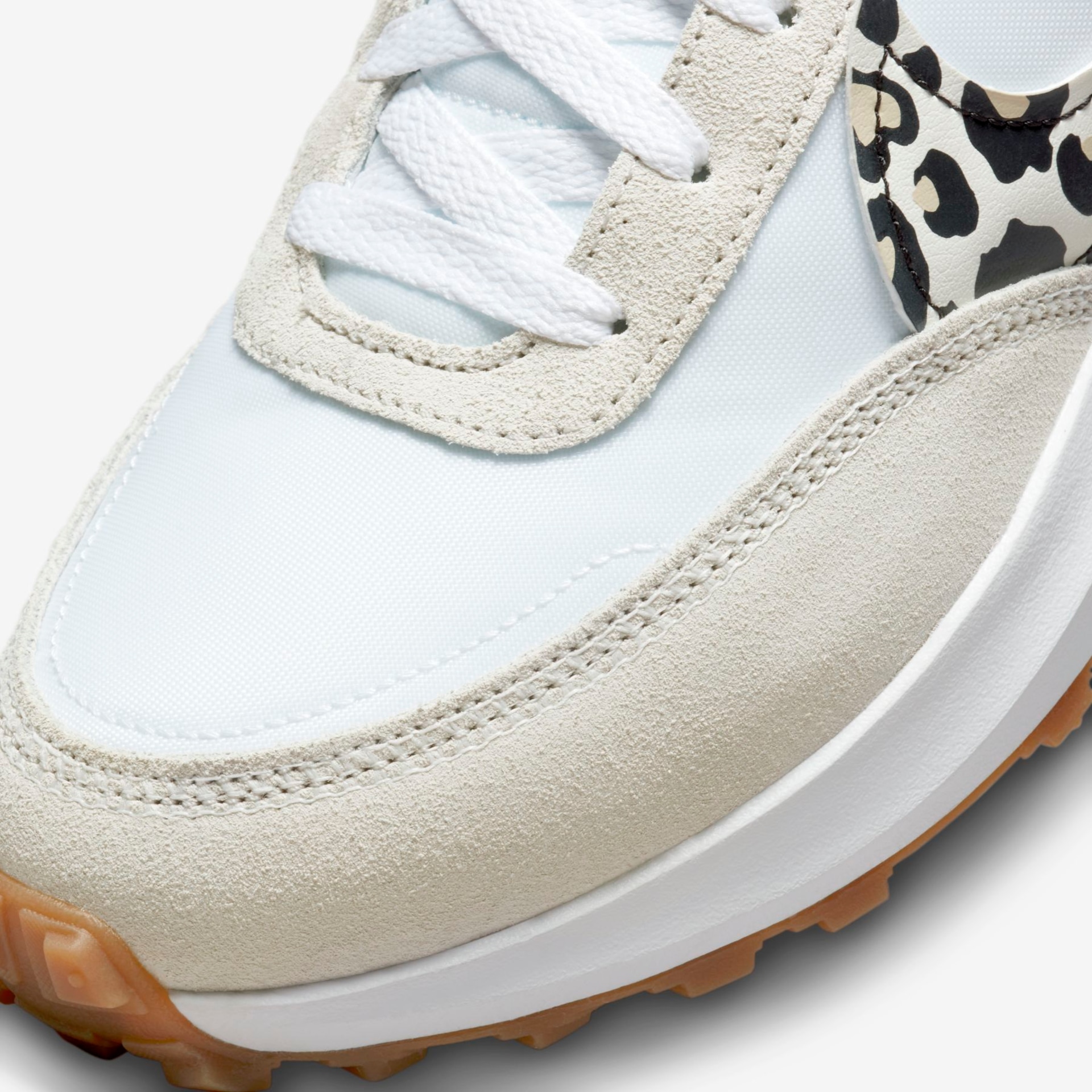 Tênis Nike Waffle Debut Feminino - Foto 7