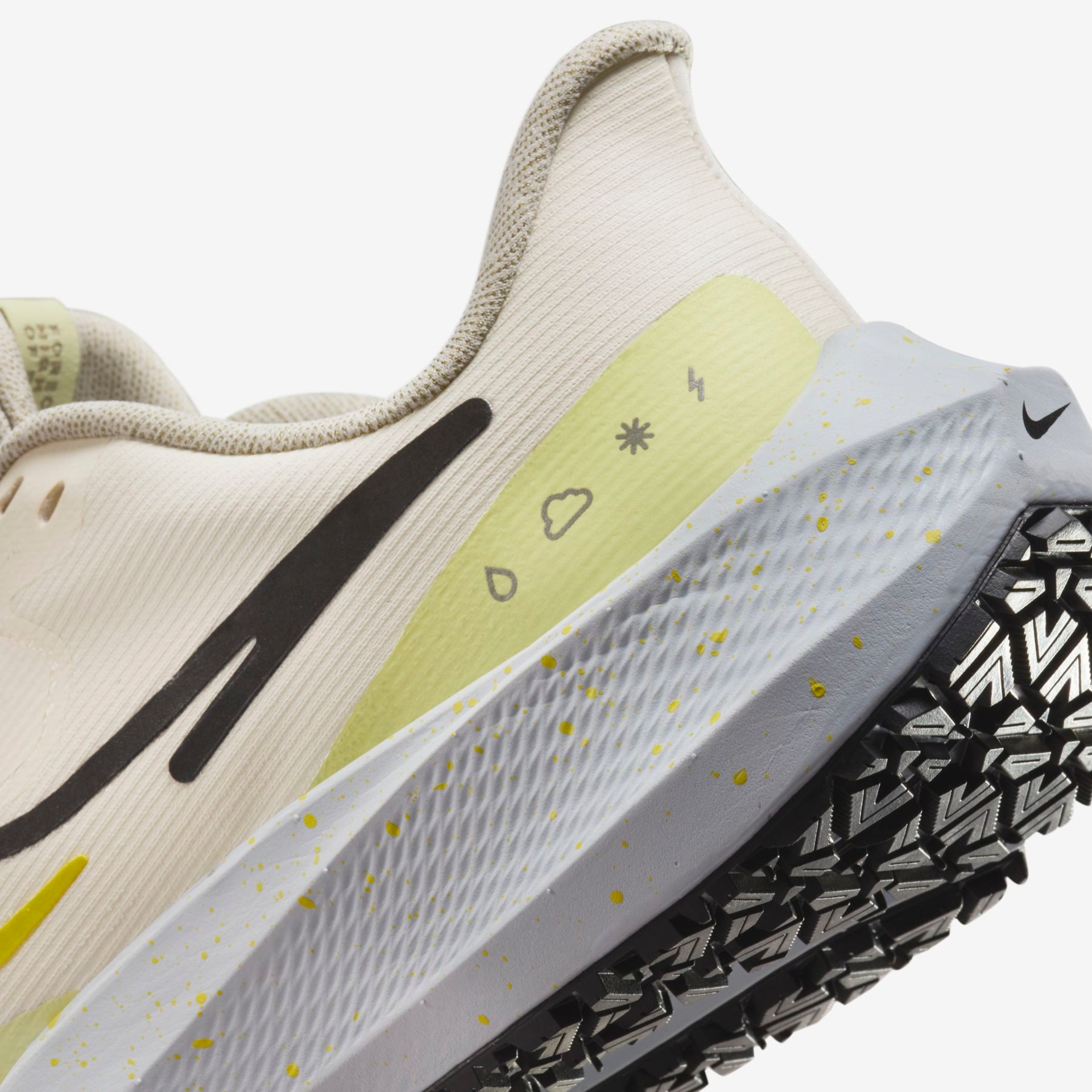 Tênis Nike Pegasus 39 Shield Feminino - Foto 8