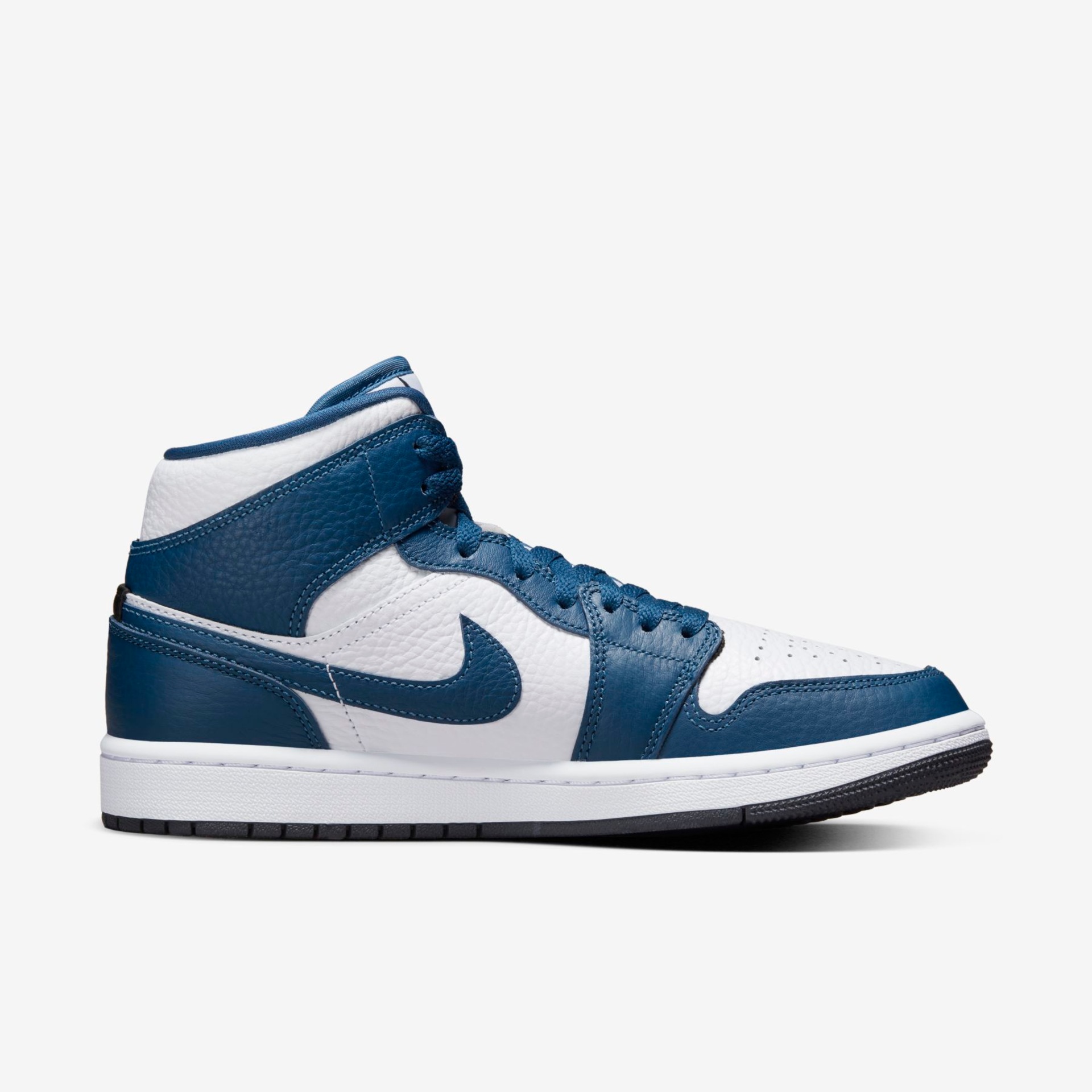 Tênis Air Jordan 1 Mid SE Feminino - Foto 3