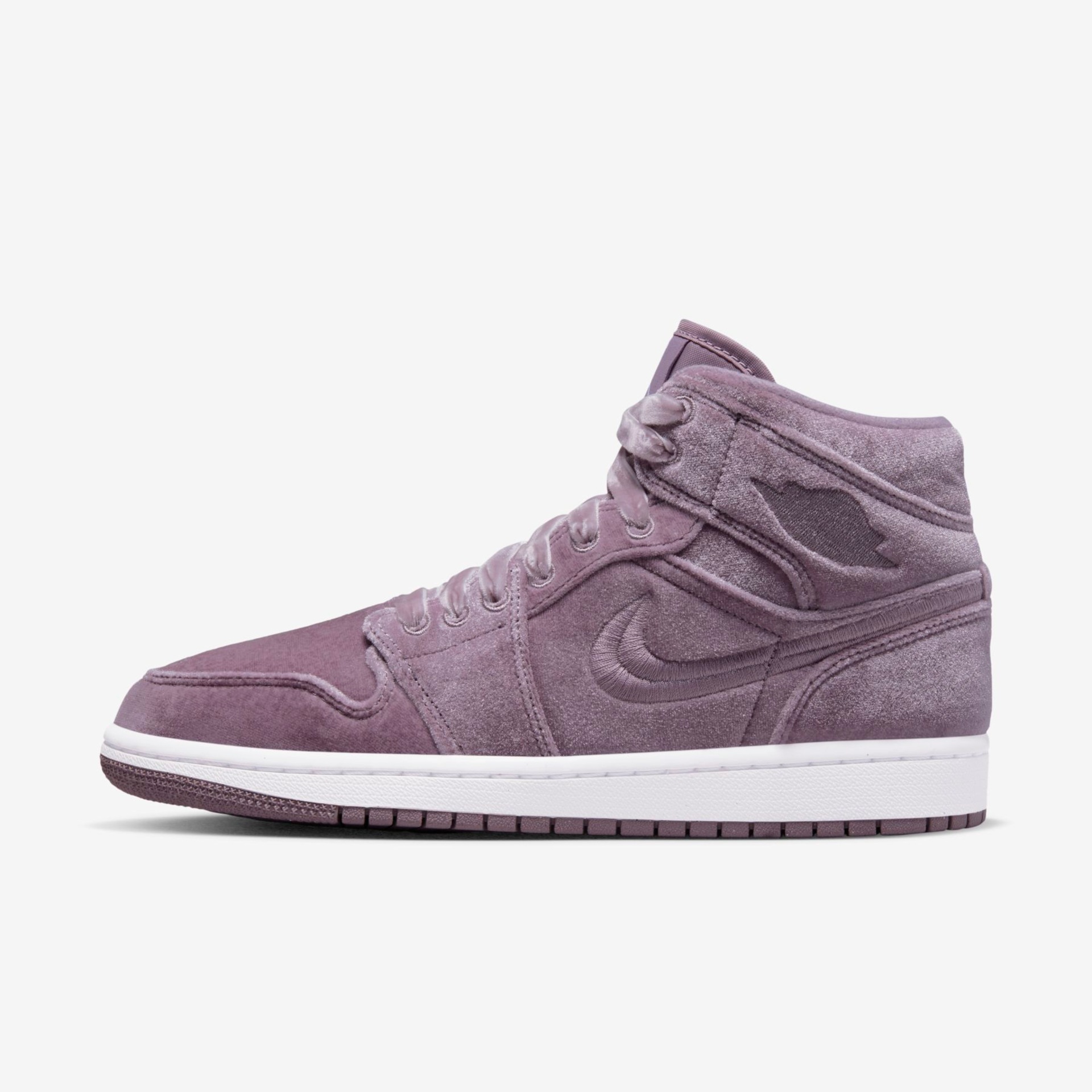 Tênis Air Jordan 1 Mid SE Feminino - Foto 1