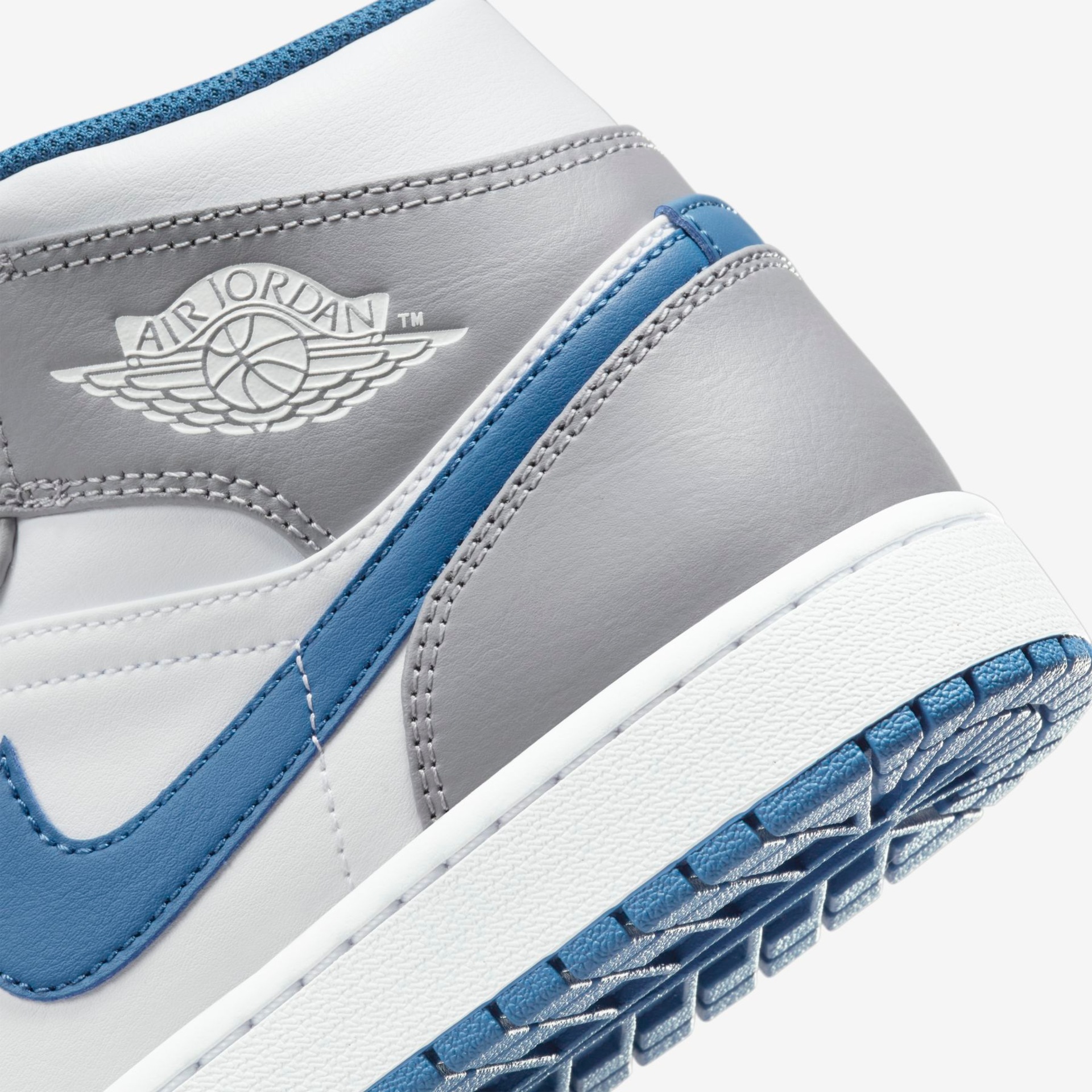 Tênis Air Jordan 1 Mid Masculino - Foto 8