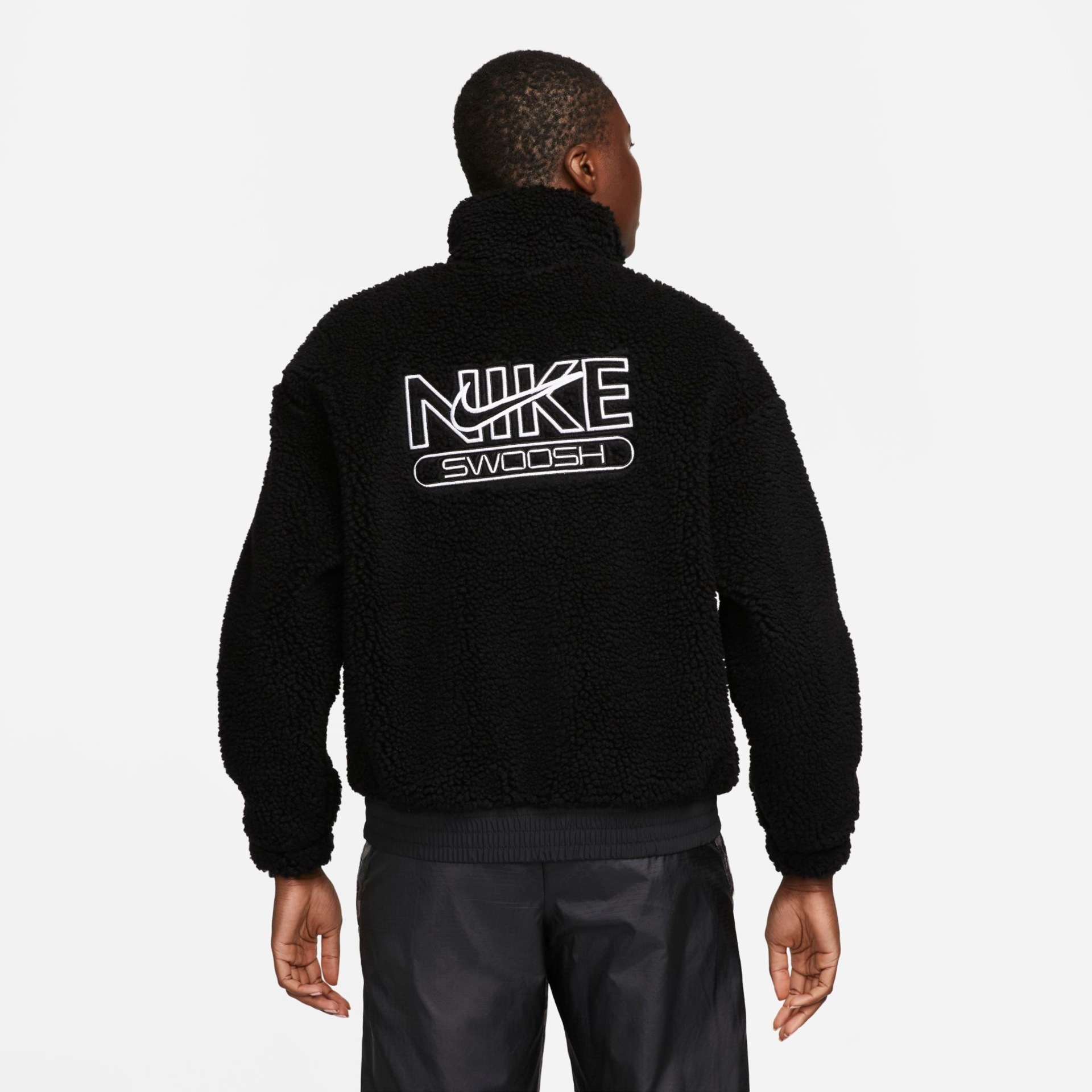 Jaqueta Nike Sportswear Swoosh Feminina - Foto 2