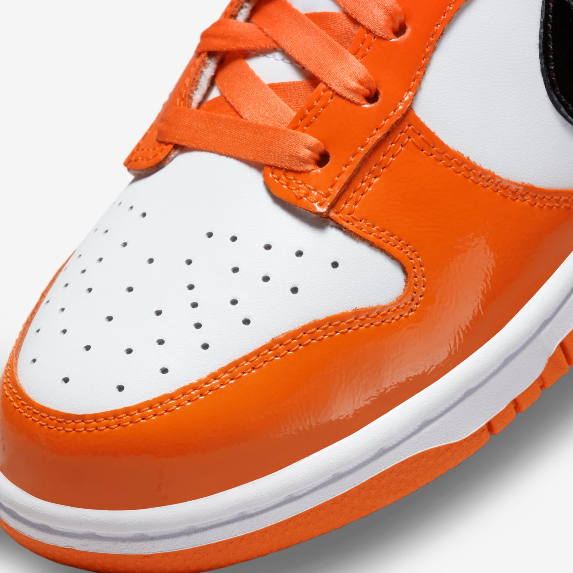 Tênis Nike Dunk Low Feminino - Foto 7