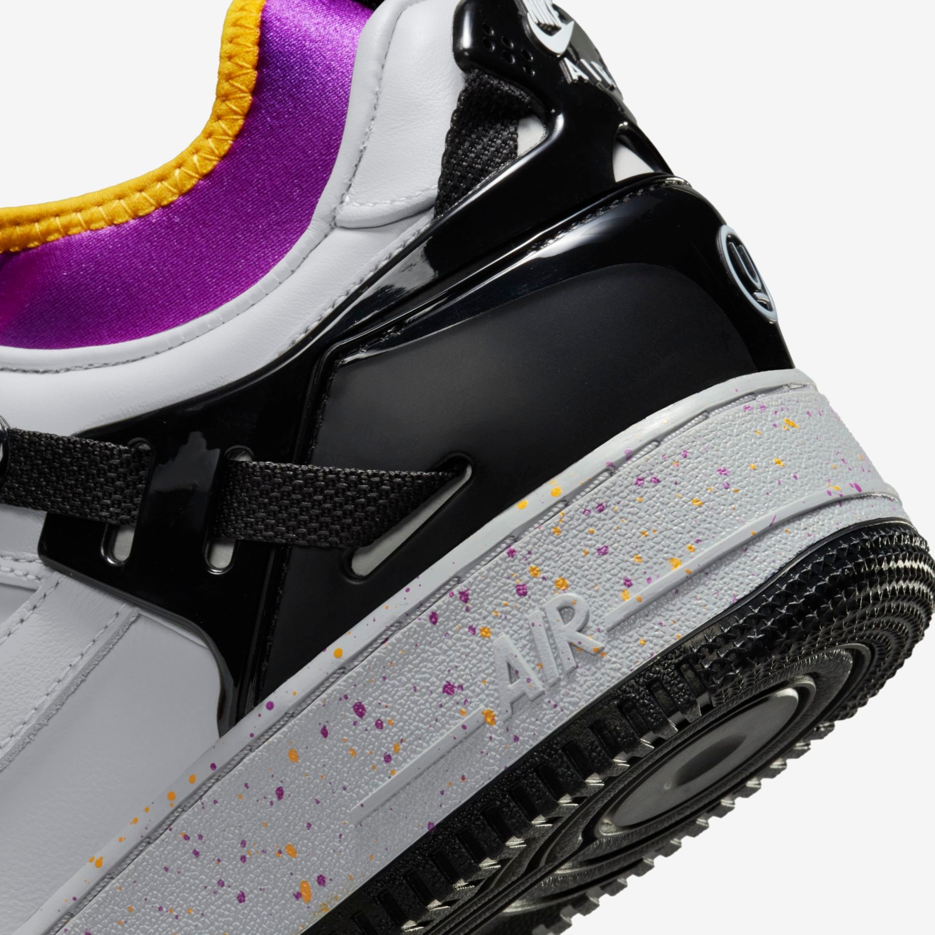 Tênis Nike Air Force 1 Low x UNDERCOVER - Foto 8