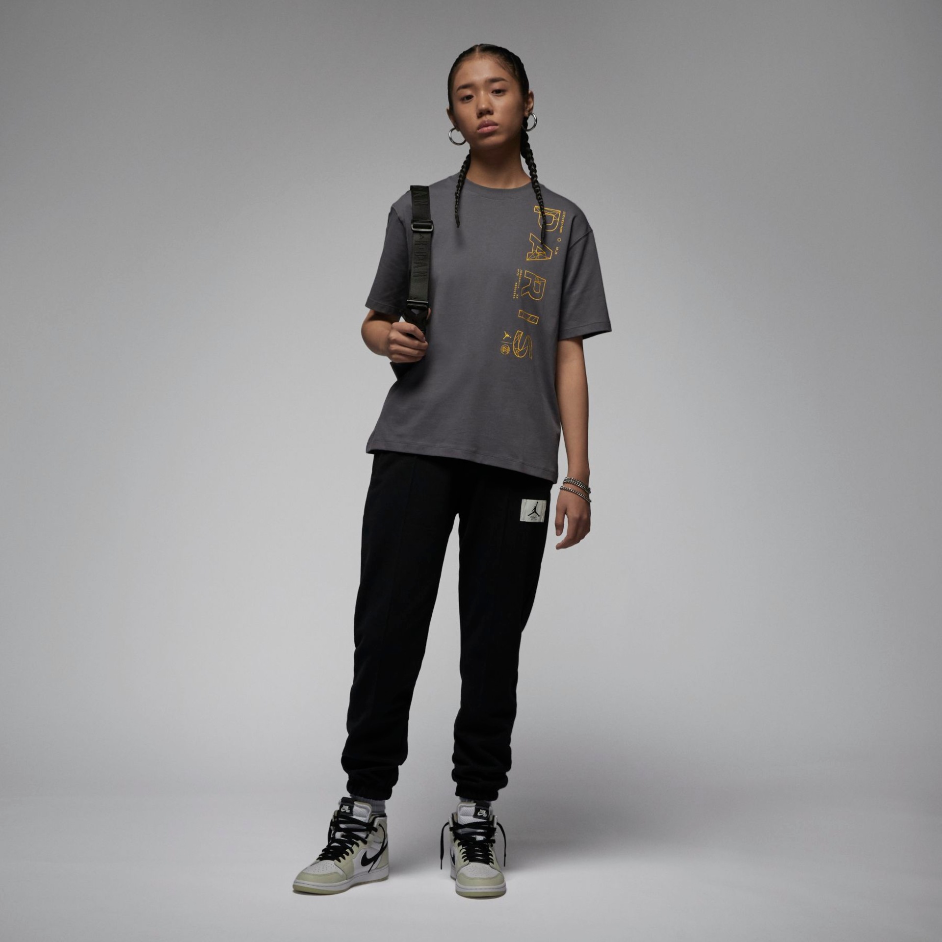 Camiseta Jordan Paris Saint-Germain Feminina - Foto 5