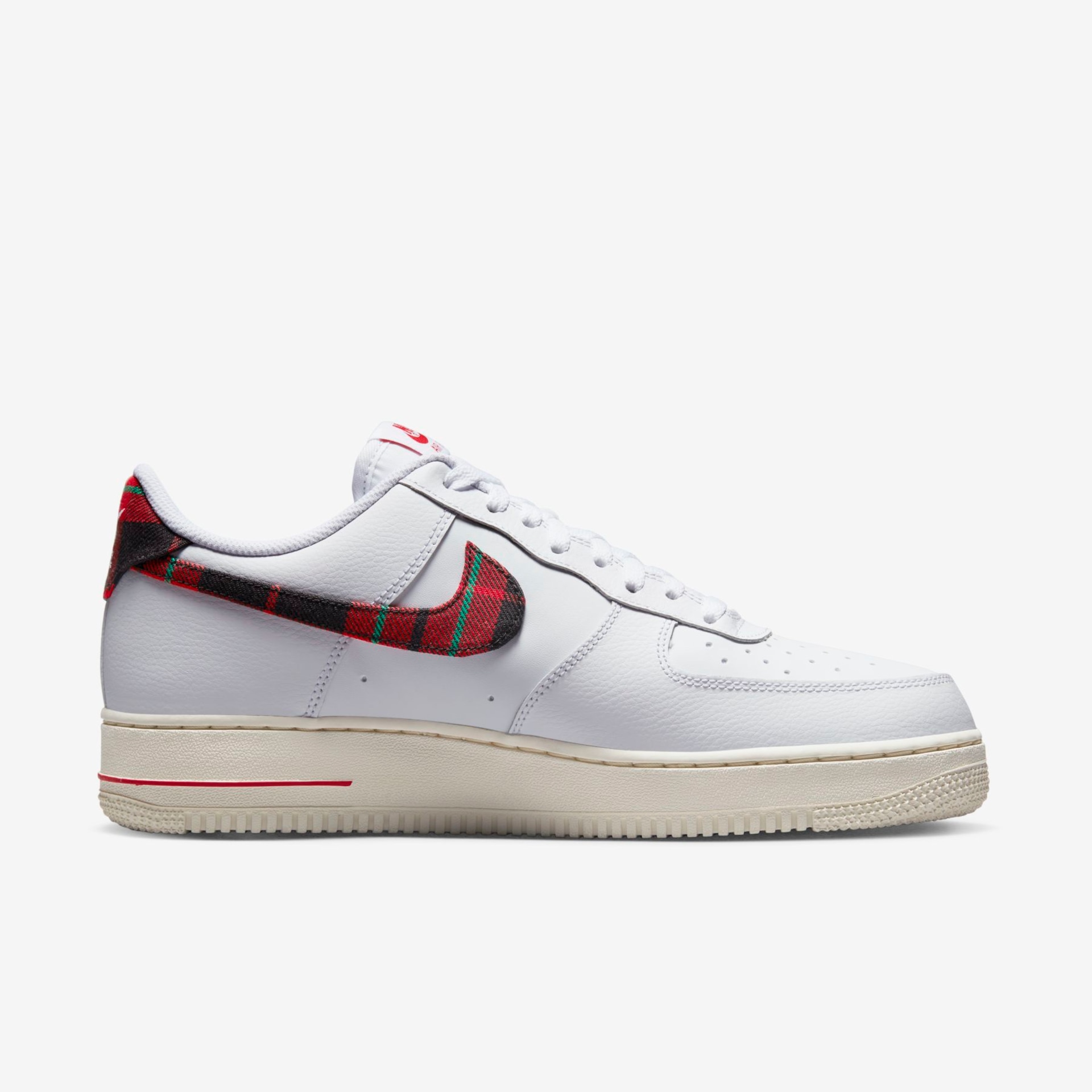 Tênis Nike Air Force 1 '07 LV8 Masculino - Foto 4