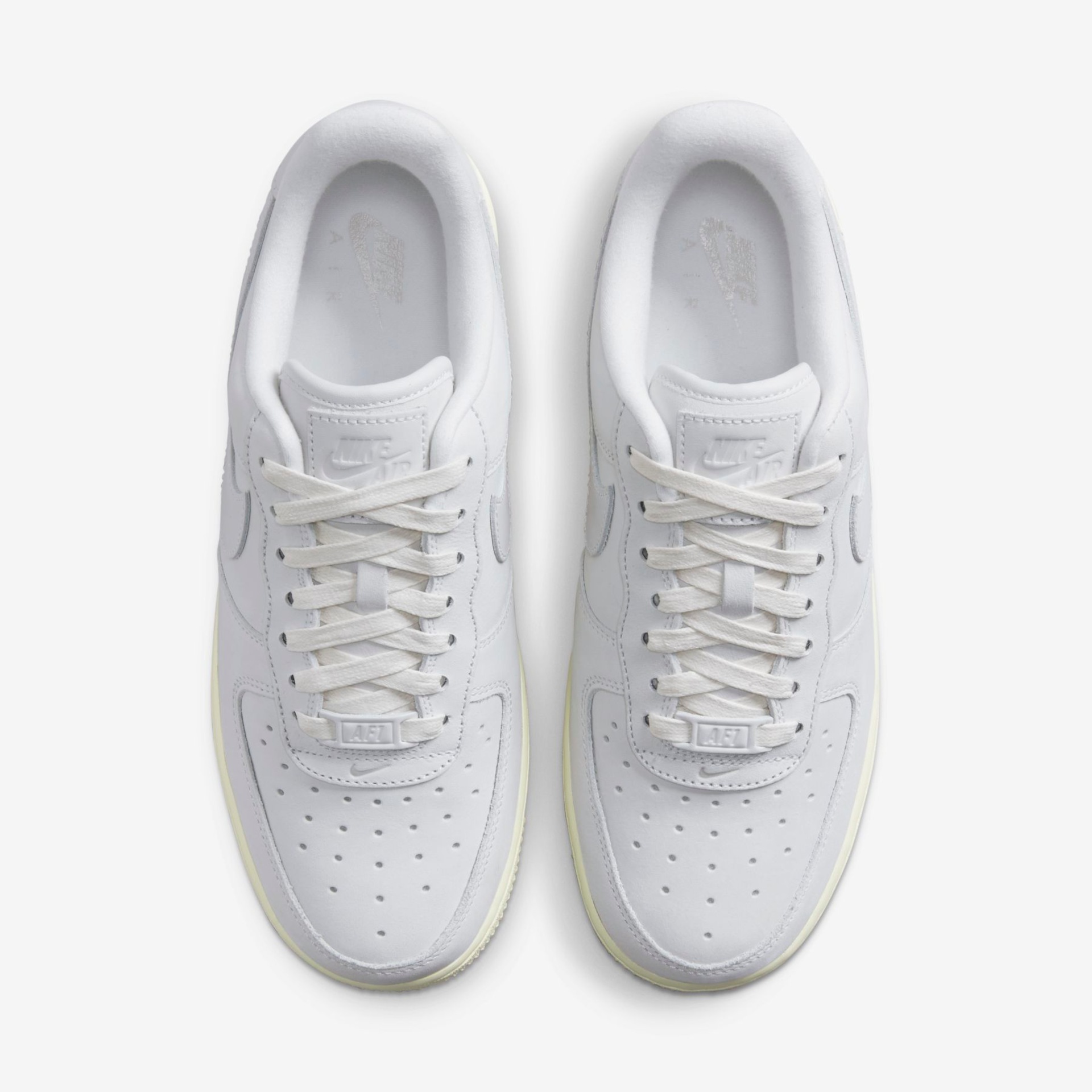 Tênis Nike Air Force 1 Premium Feminino - Foto 4