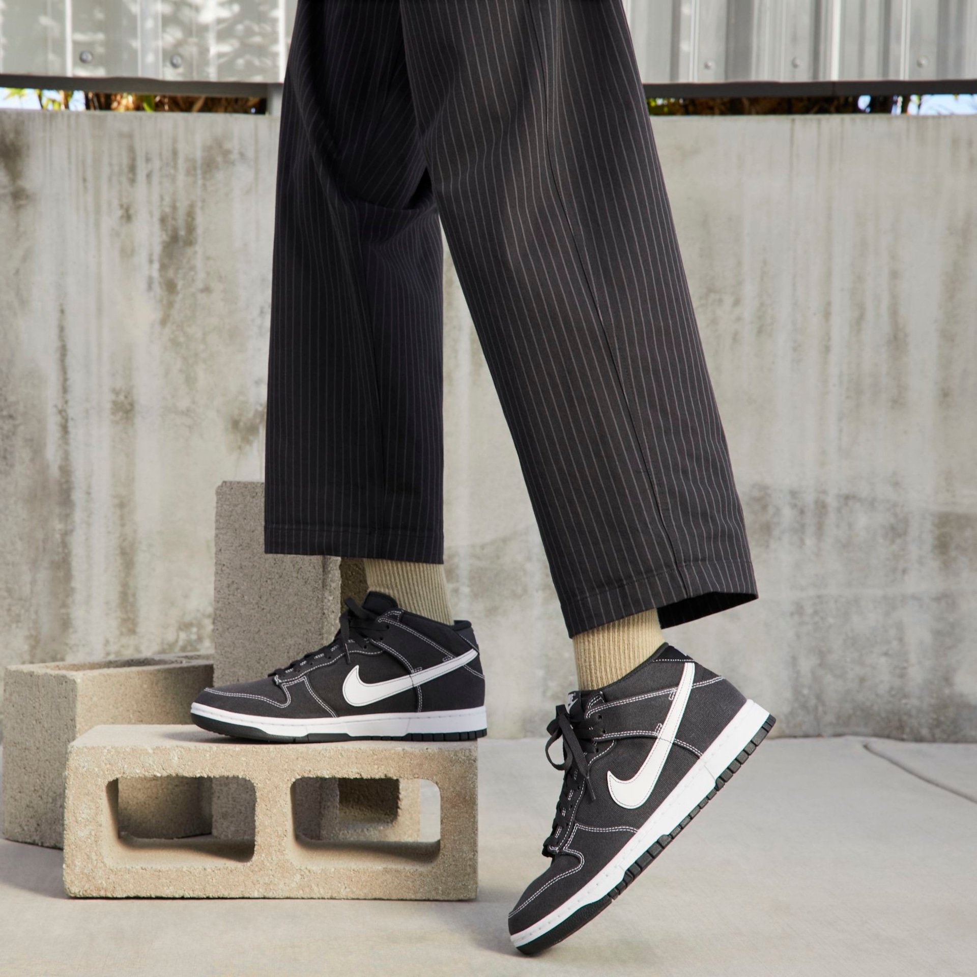 Tênis Nike Dunk Mid Masculino - Foto 2