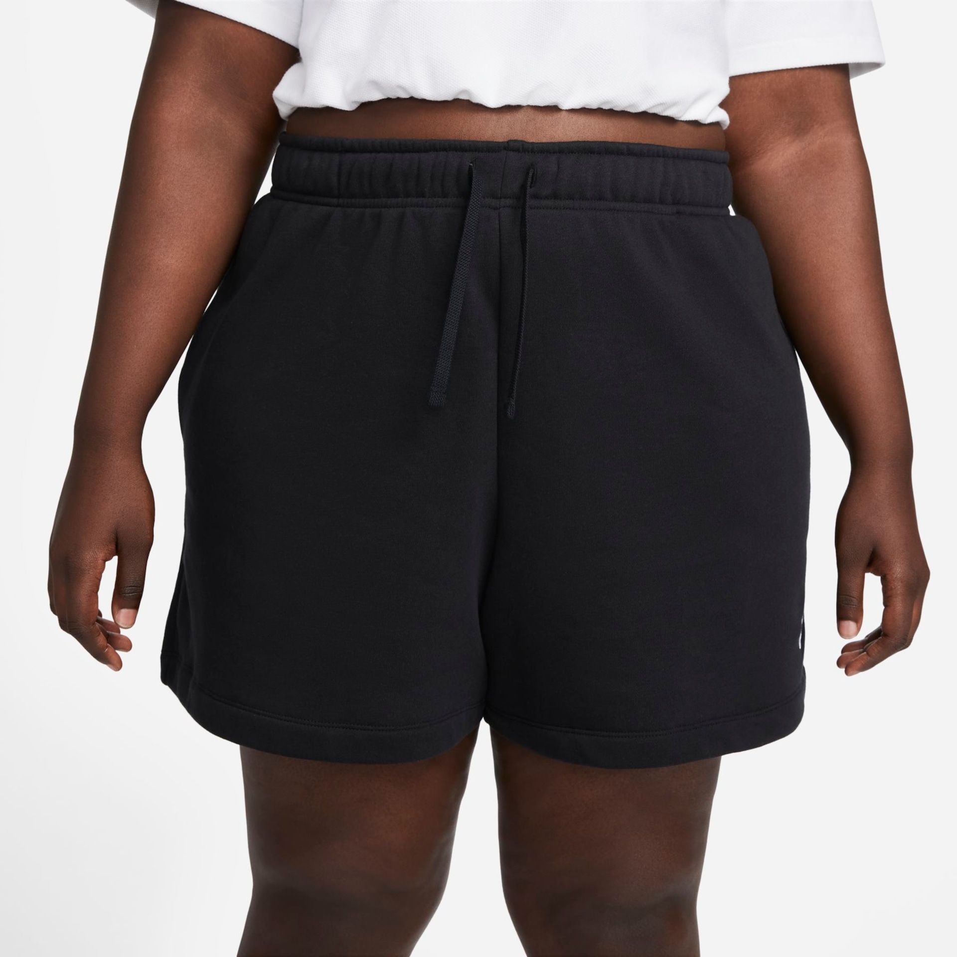 Plus Size - Shorts Nike Feminino - Foto 2