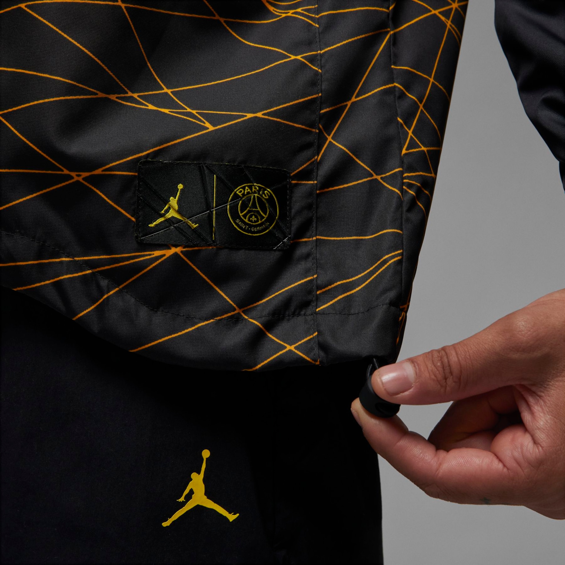 Jaqueta Jordan Paris Saint-Germain Anthem Masculina - Foto 7