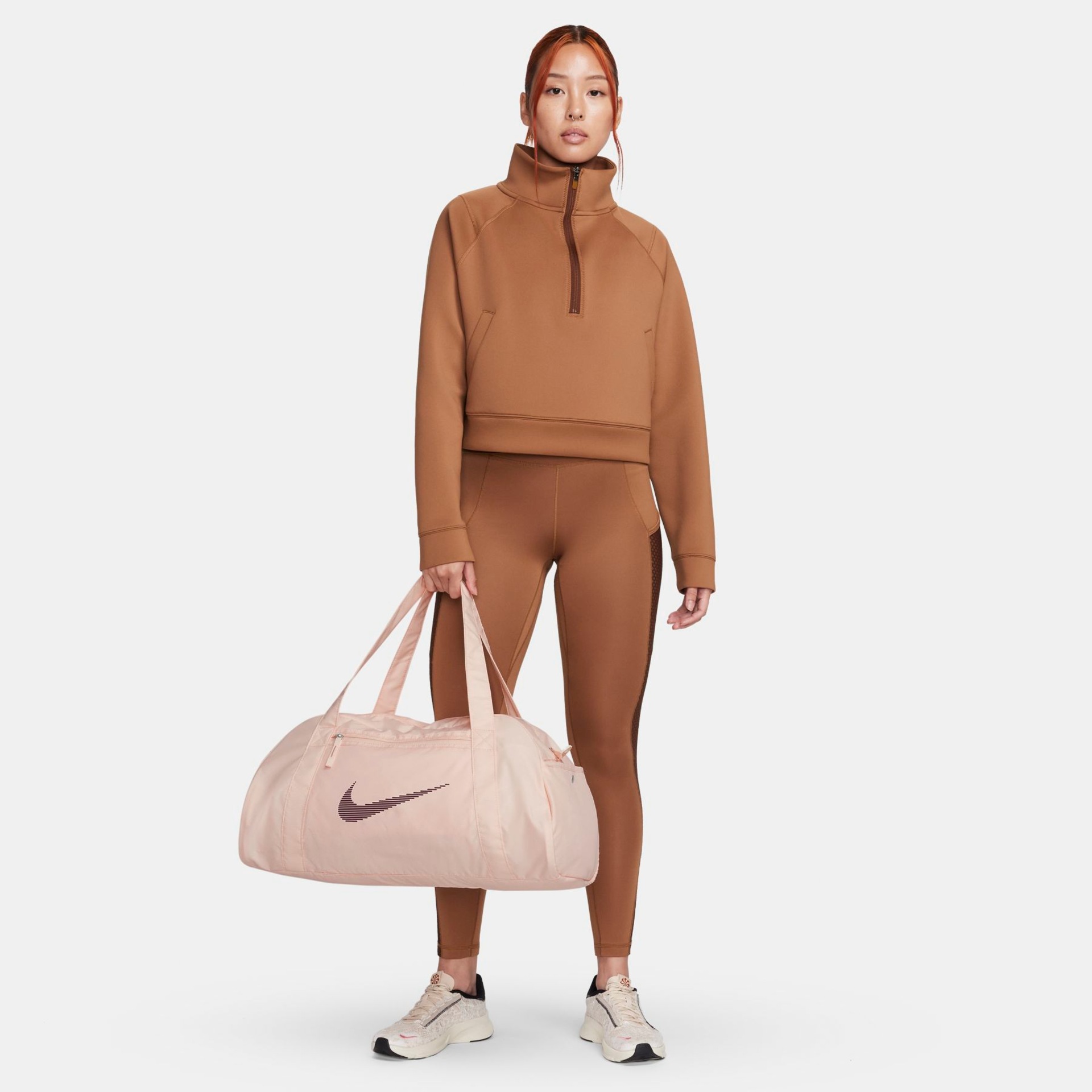 Bolsa Nike Gym Club Feminina - Foto 11