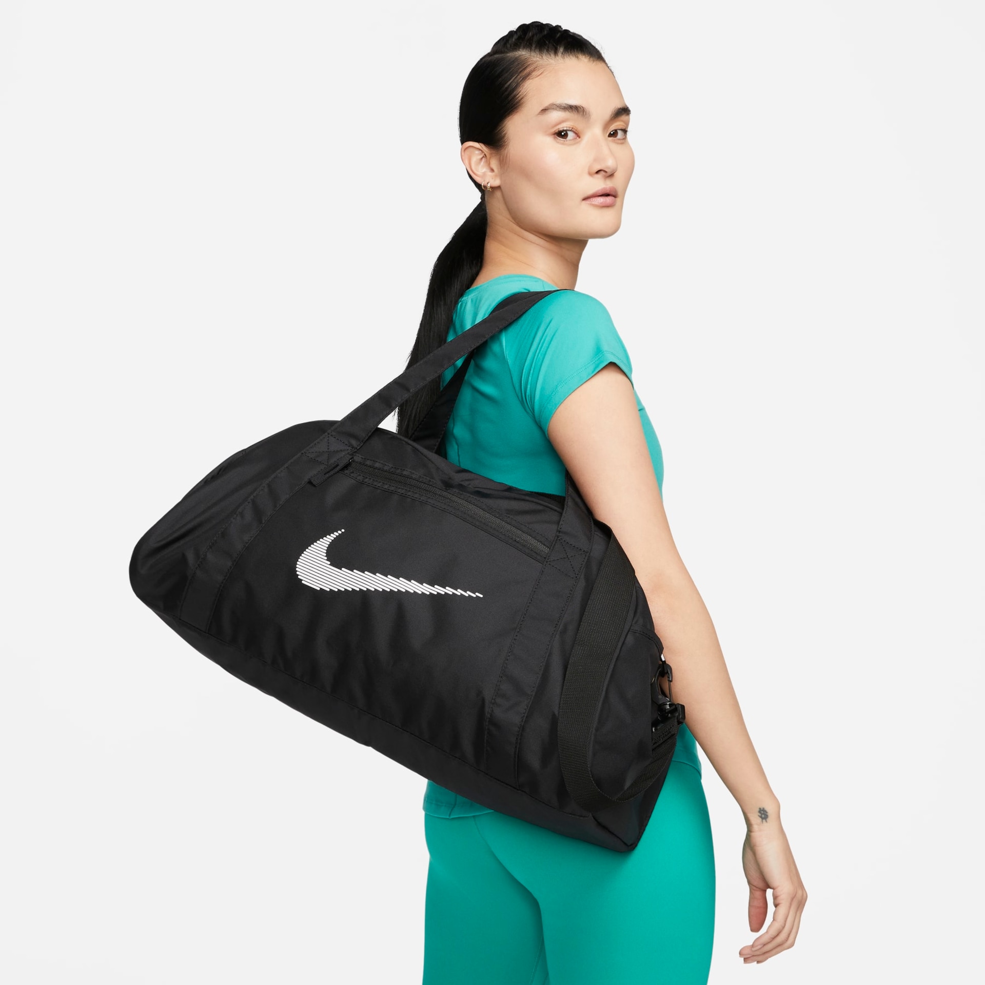 Bolsa Nike Gym Club Feminina - Foto 1