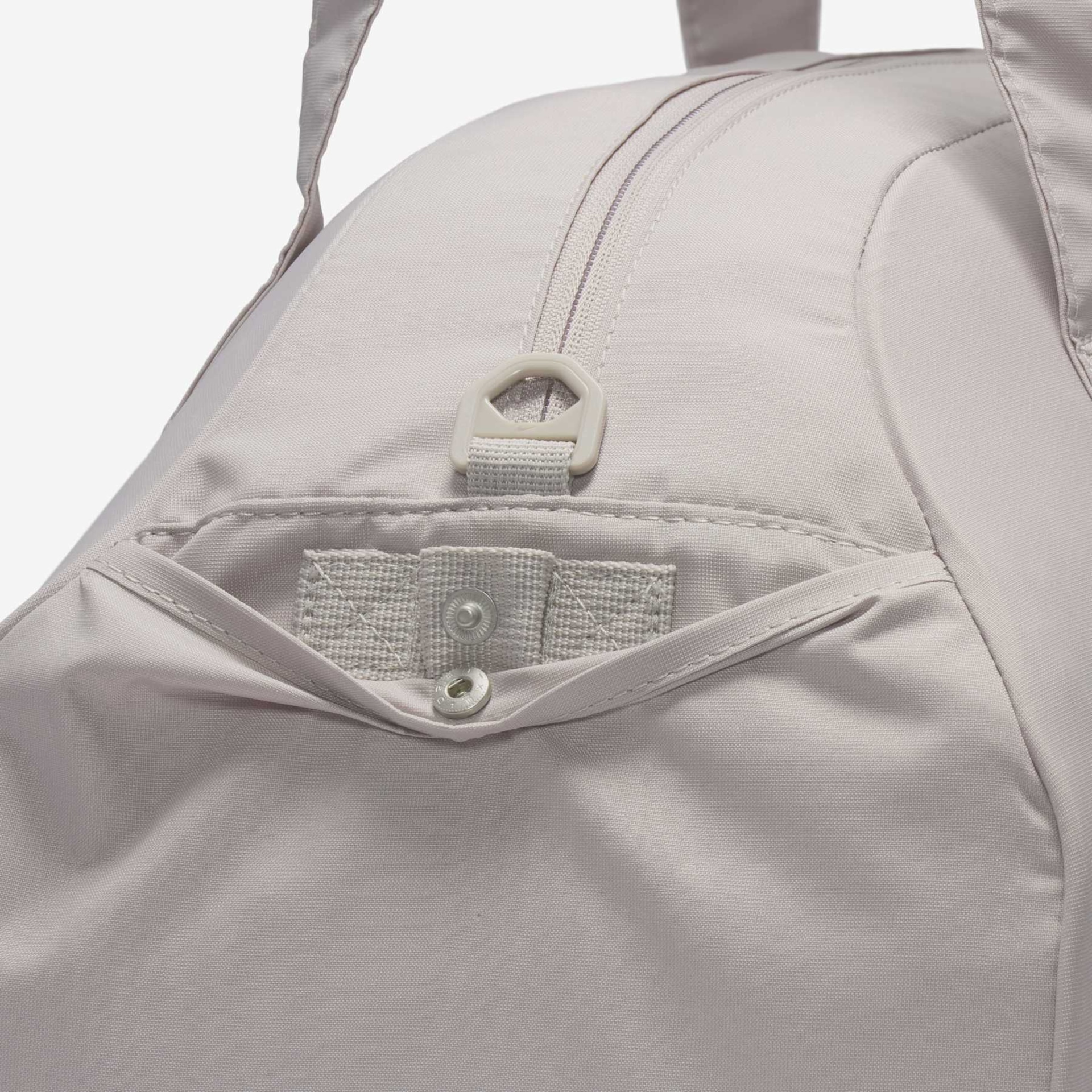 Bolsa Nike Gym Club Feminina - Foto 7