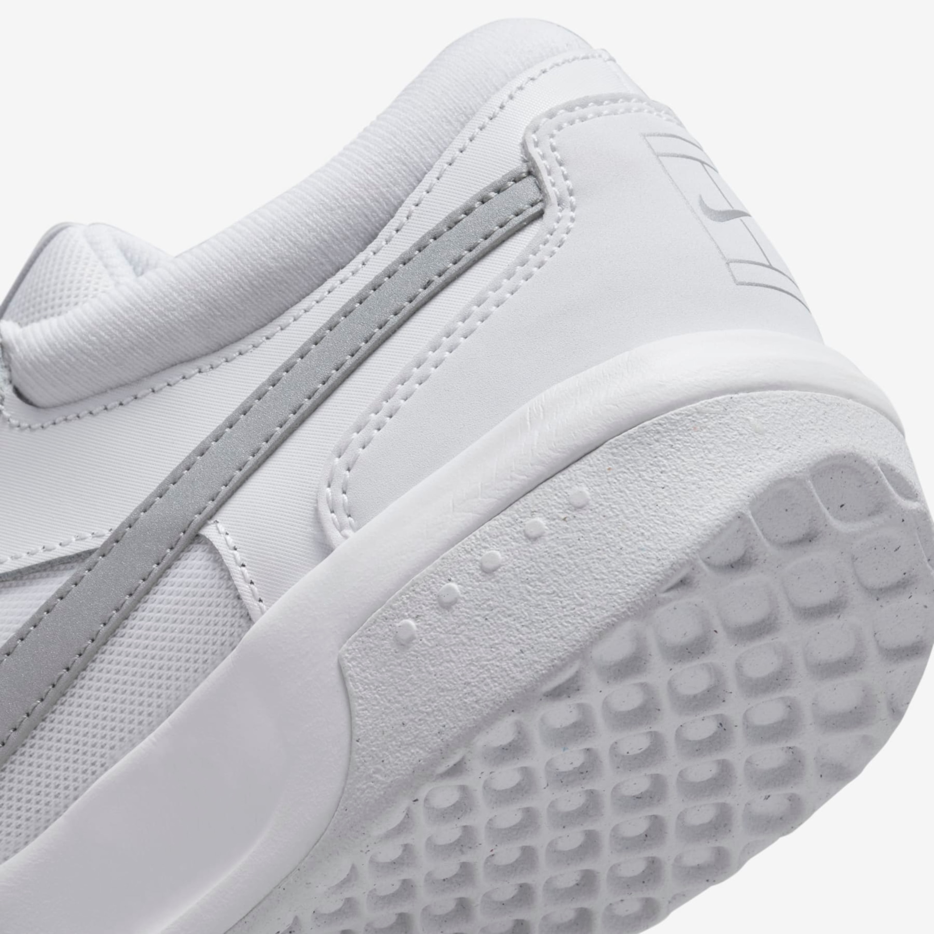 Tênis Nike Zoom Court Lite 3 Feminino - Foto 8