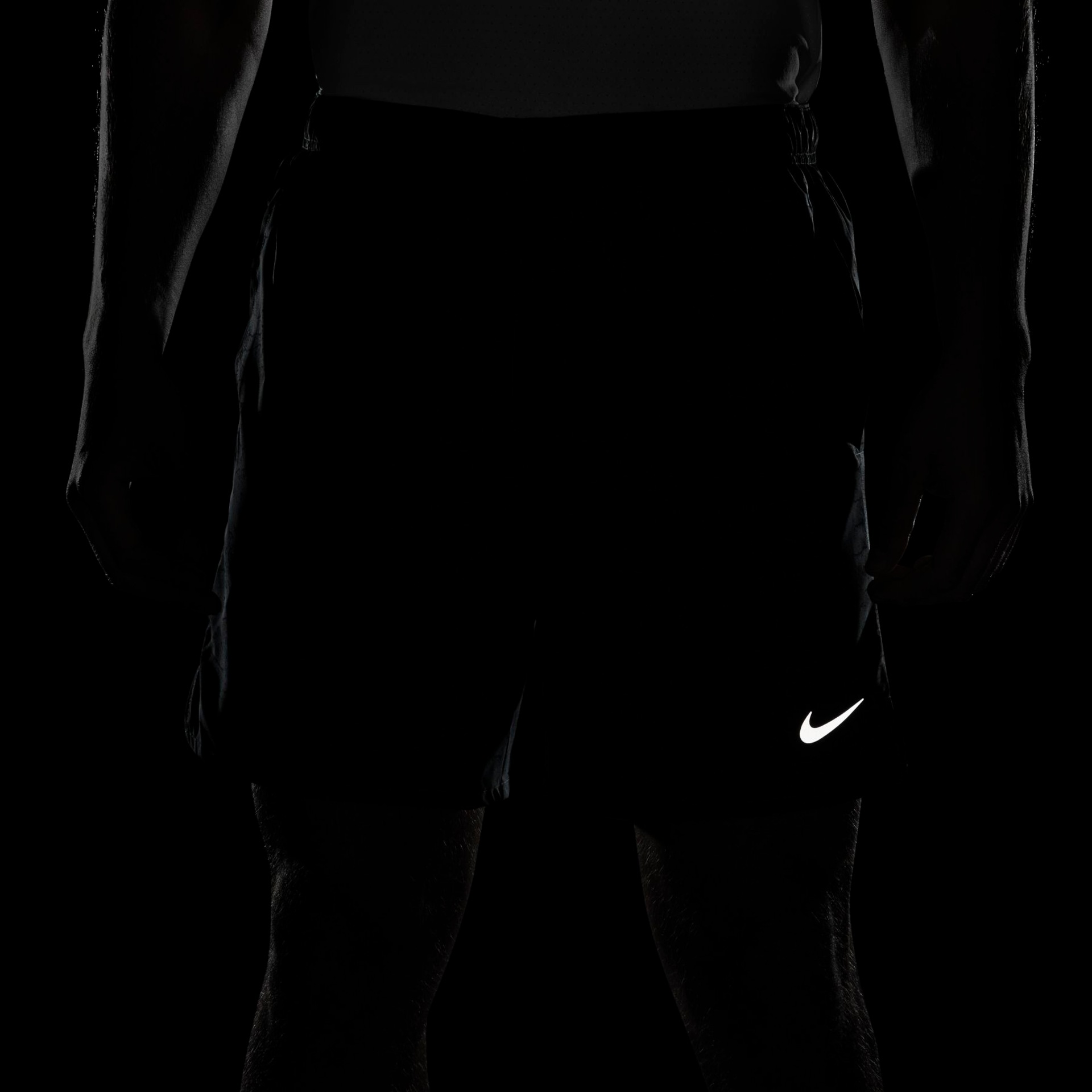 Shorts Nike Dri-FIT Run Division Challenger Masculino - Foto 9