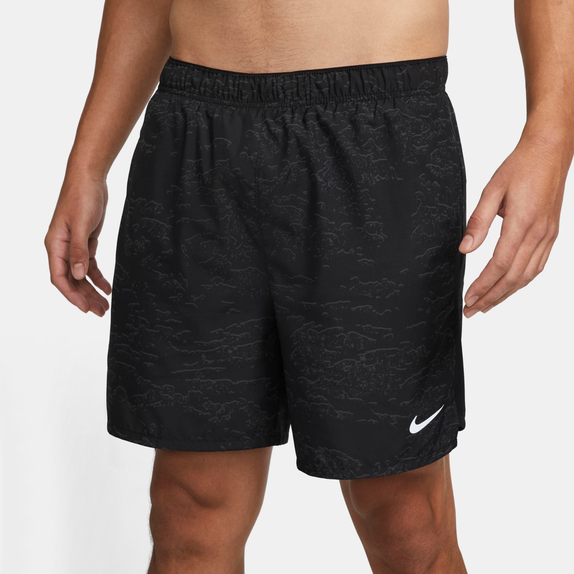 Shorts Nike Dri-FIT Run Division Challenger Masculino - Foto 2
