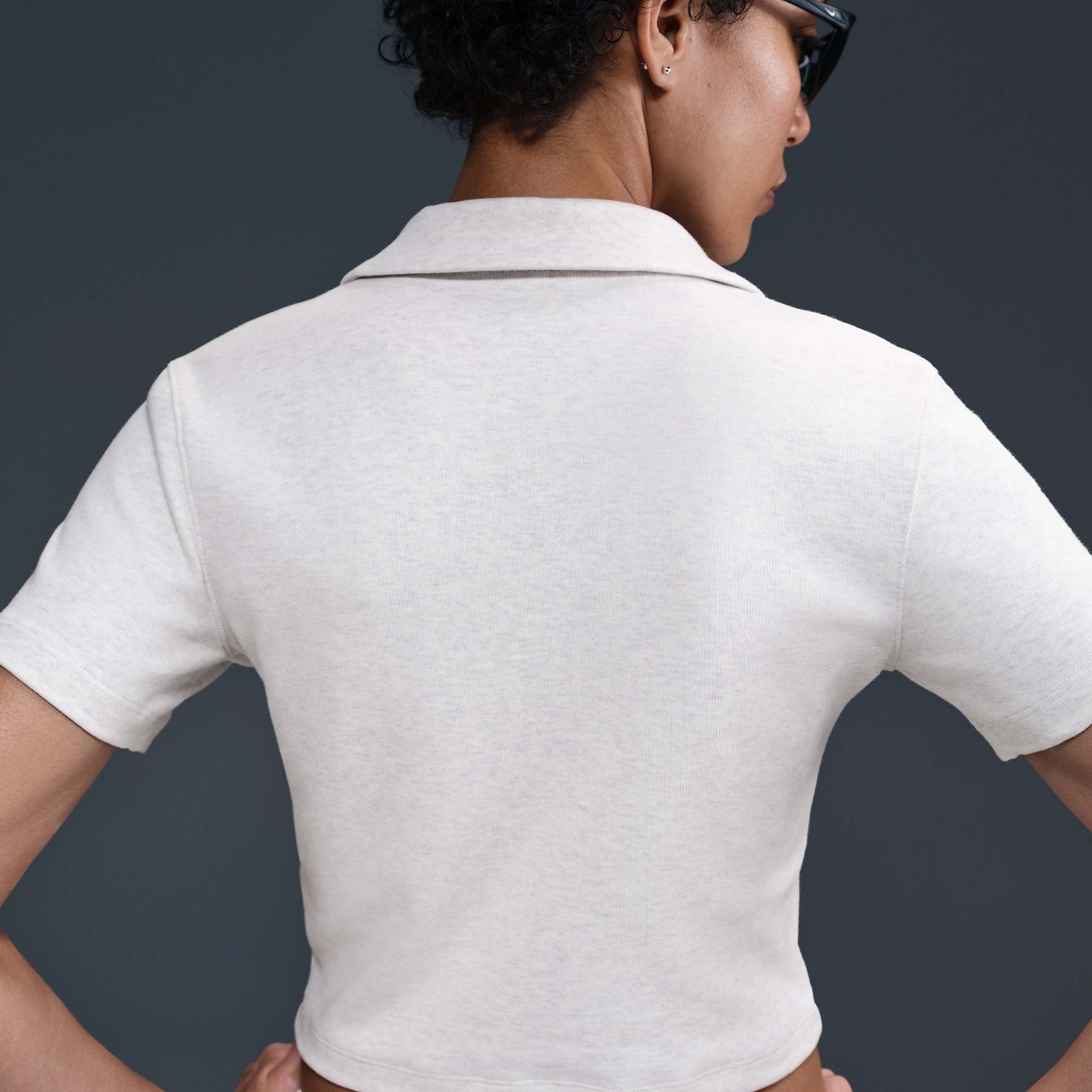 Camiseta Nike Polo Essential Feminina - Foto 2