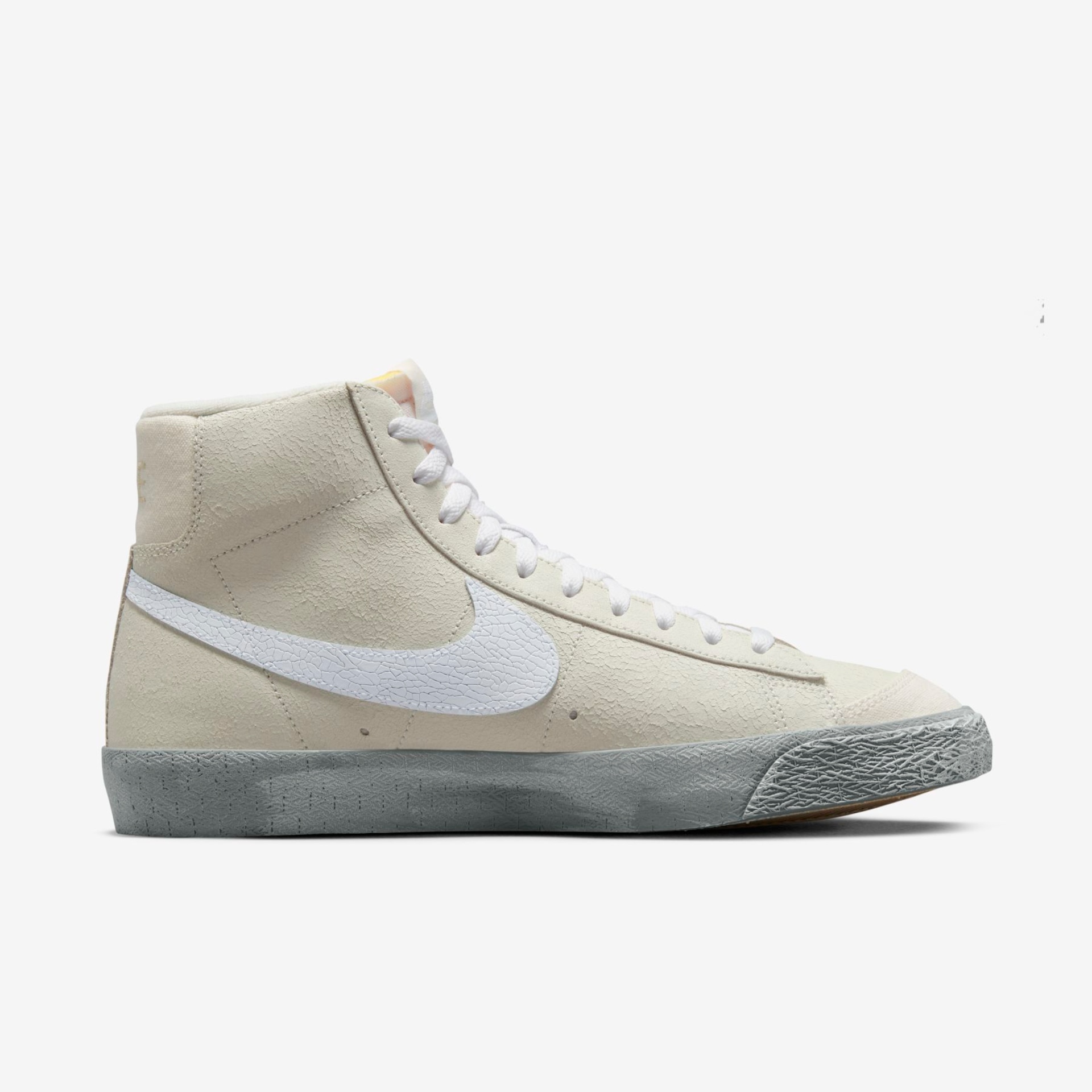 Tênis Nike Blazer Mid '77 SE EMB Masculino - Foto 3