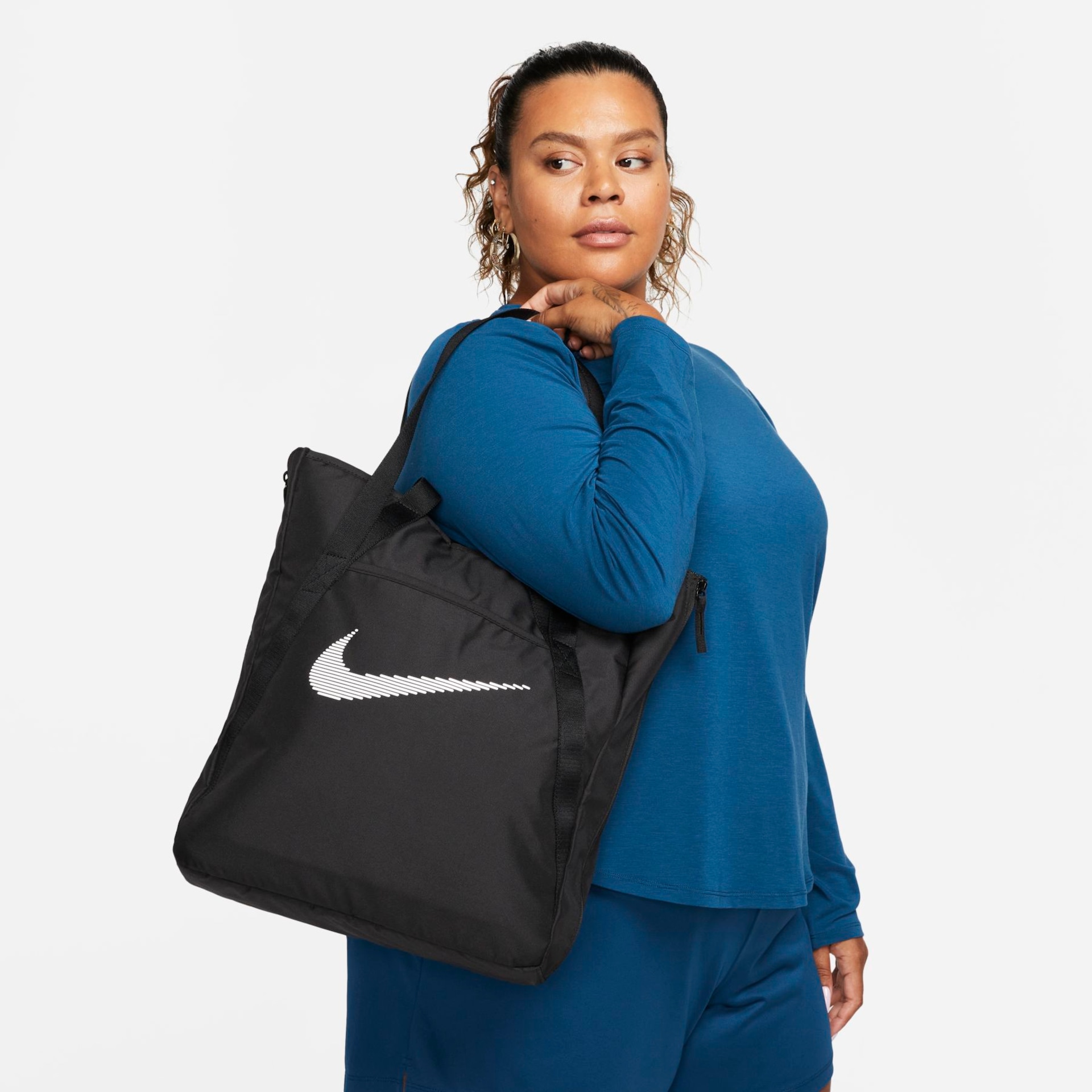 Bolsa Nike Gym Tote Feminina - Foto 2