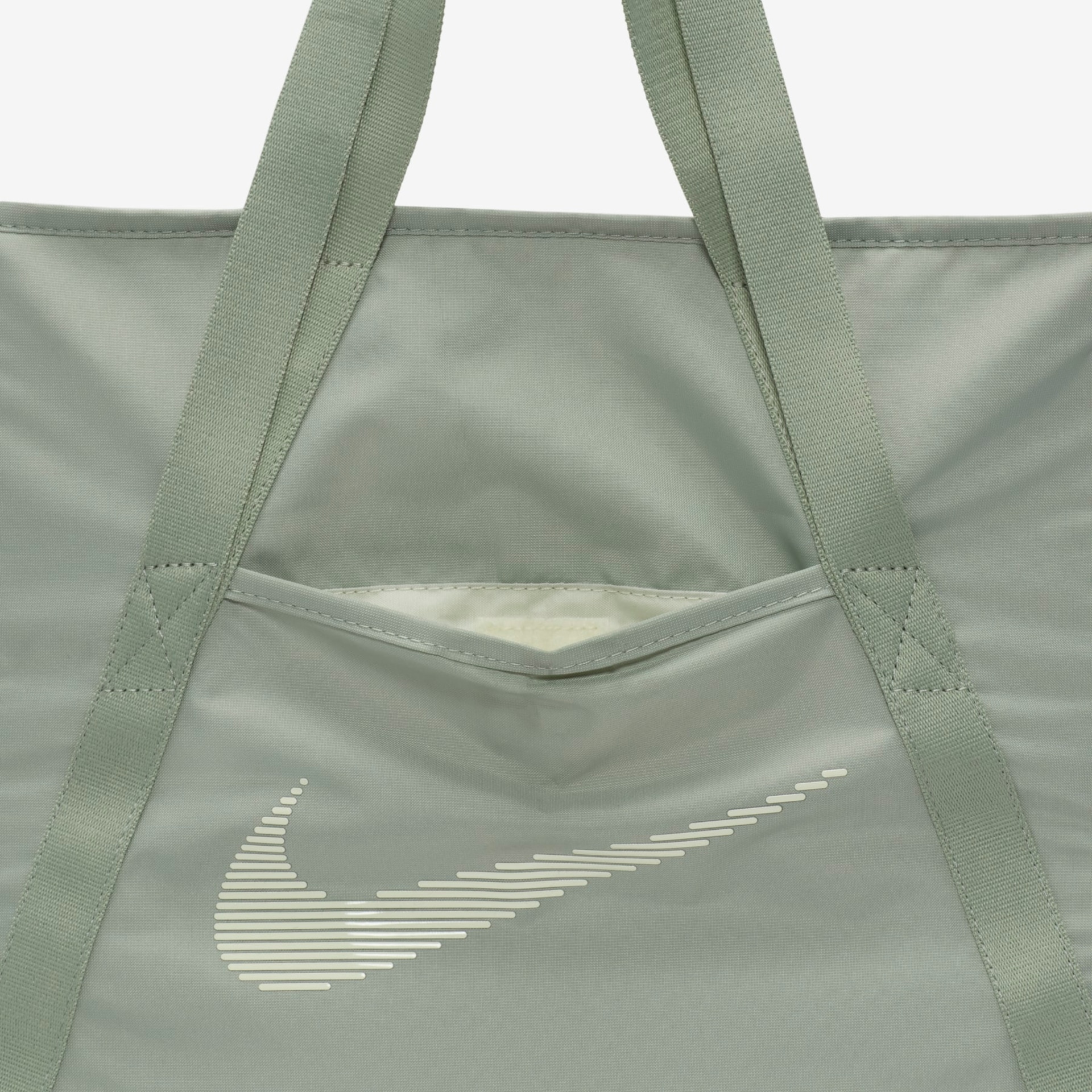 Bolsa Nike Gym Tote Feminina - Foto 8