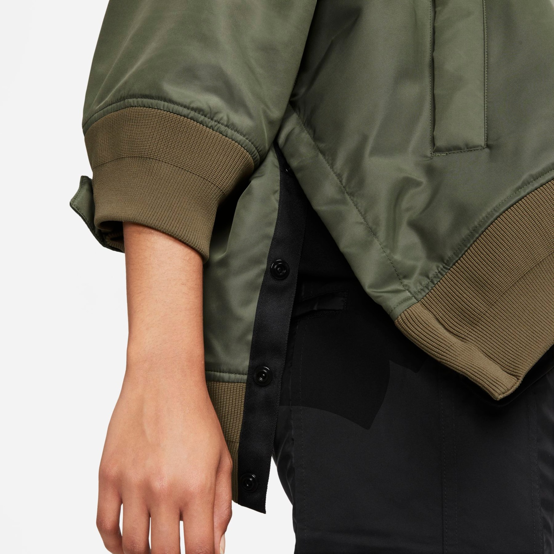 Jaqueta Feminina Nike x sacai - Foto 8
