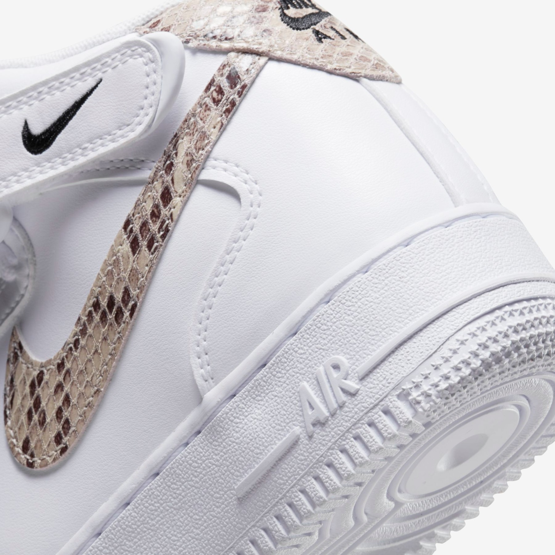 Tênis Nike Air Force 1 '07 Mid Feminino - Foto 8