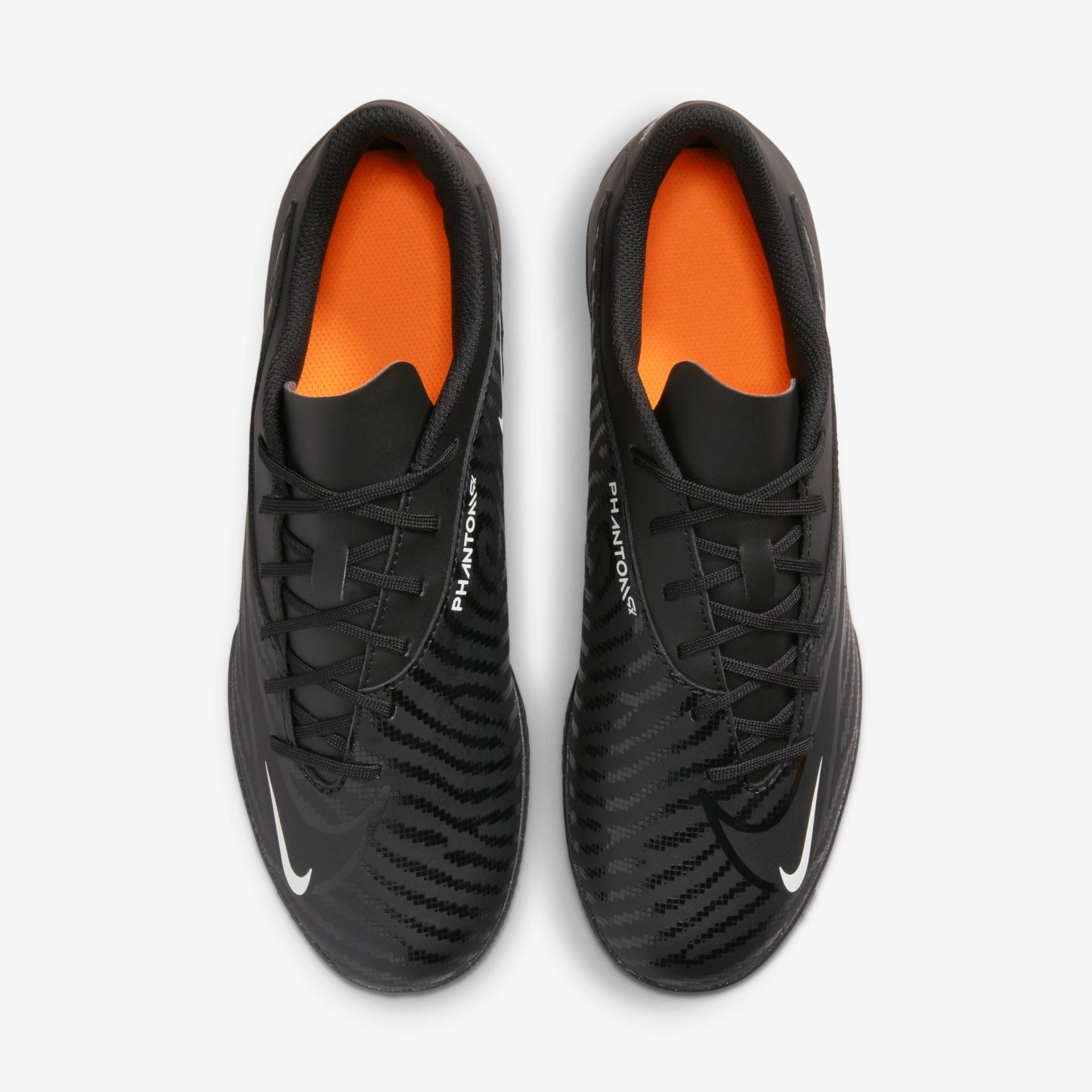 Chuteira Nike Phantom GX Club Futsal - Foto 4