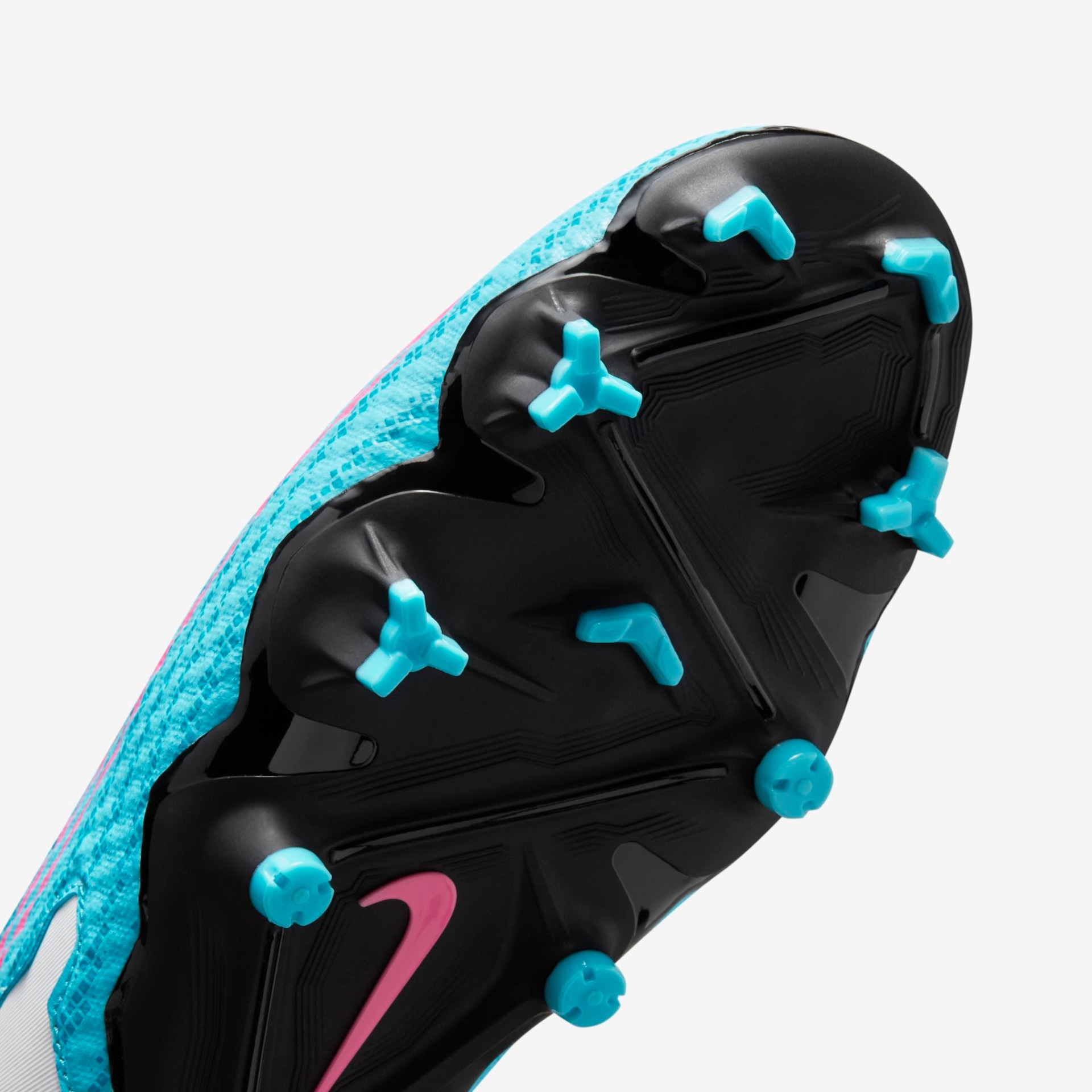 Chuteira Nike Phantom GX Academy Campo - Foto 7