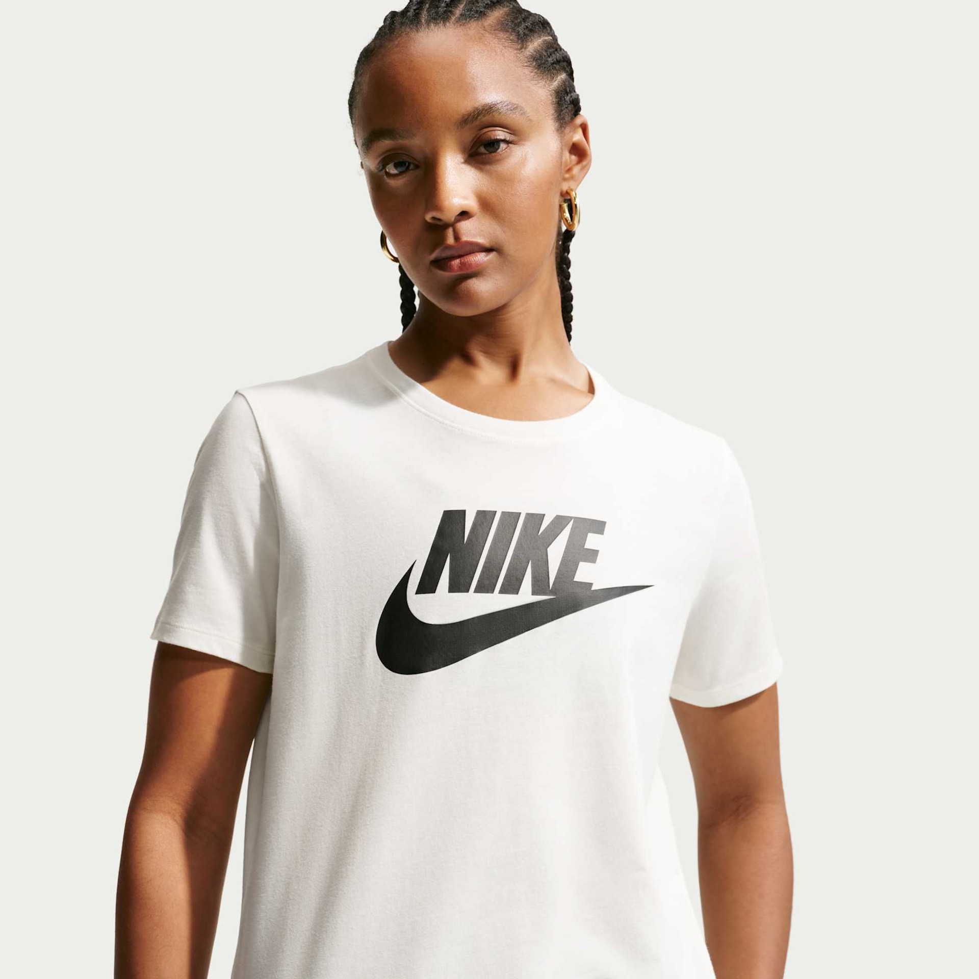 Imagem principal de Camiseta Nike Sportswear Essentials Feminina