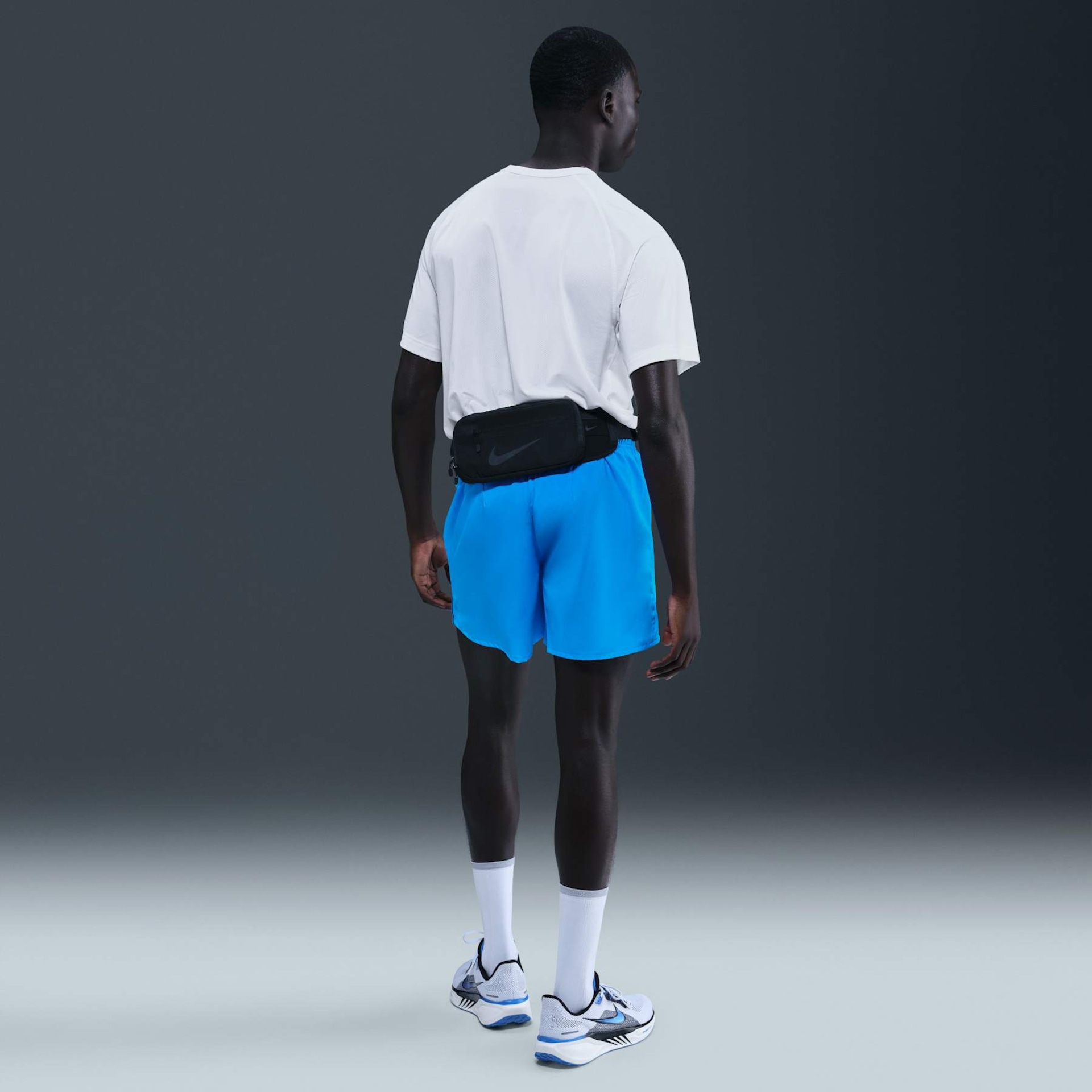 Shorts Nike Challenger Dri-FIT Masculino - Foto 4