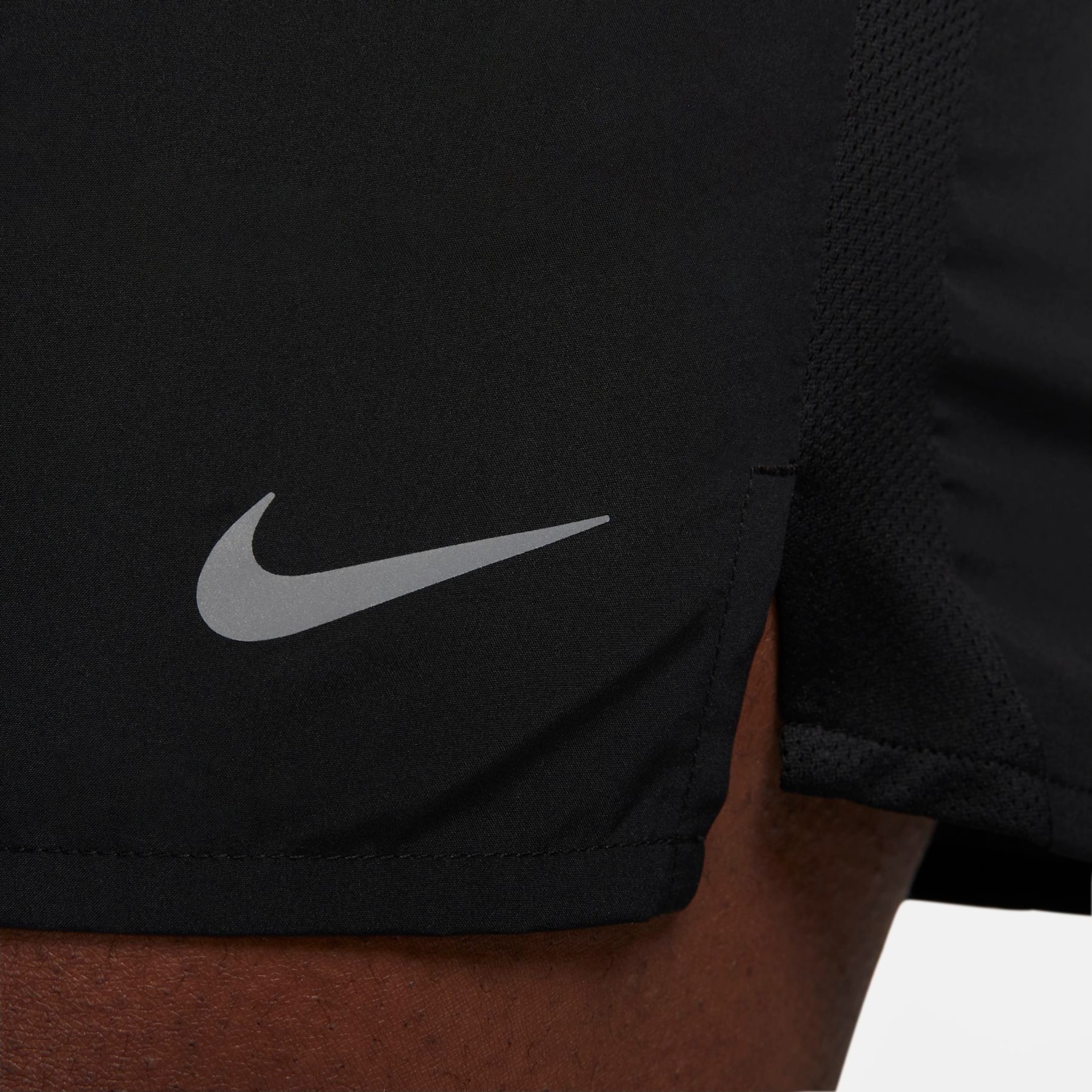 Shorts Nike Challenger Dri-FIT Masculino - Foto 14